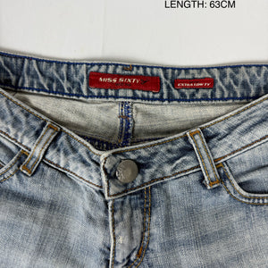 Blue denim low rise capri pants (S)