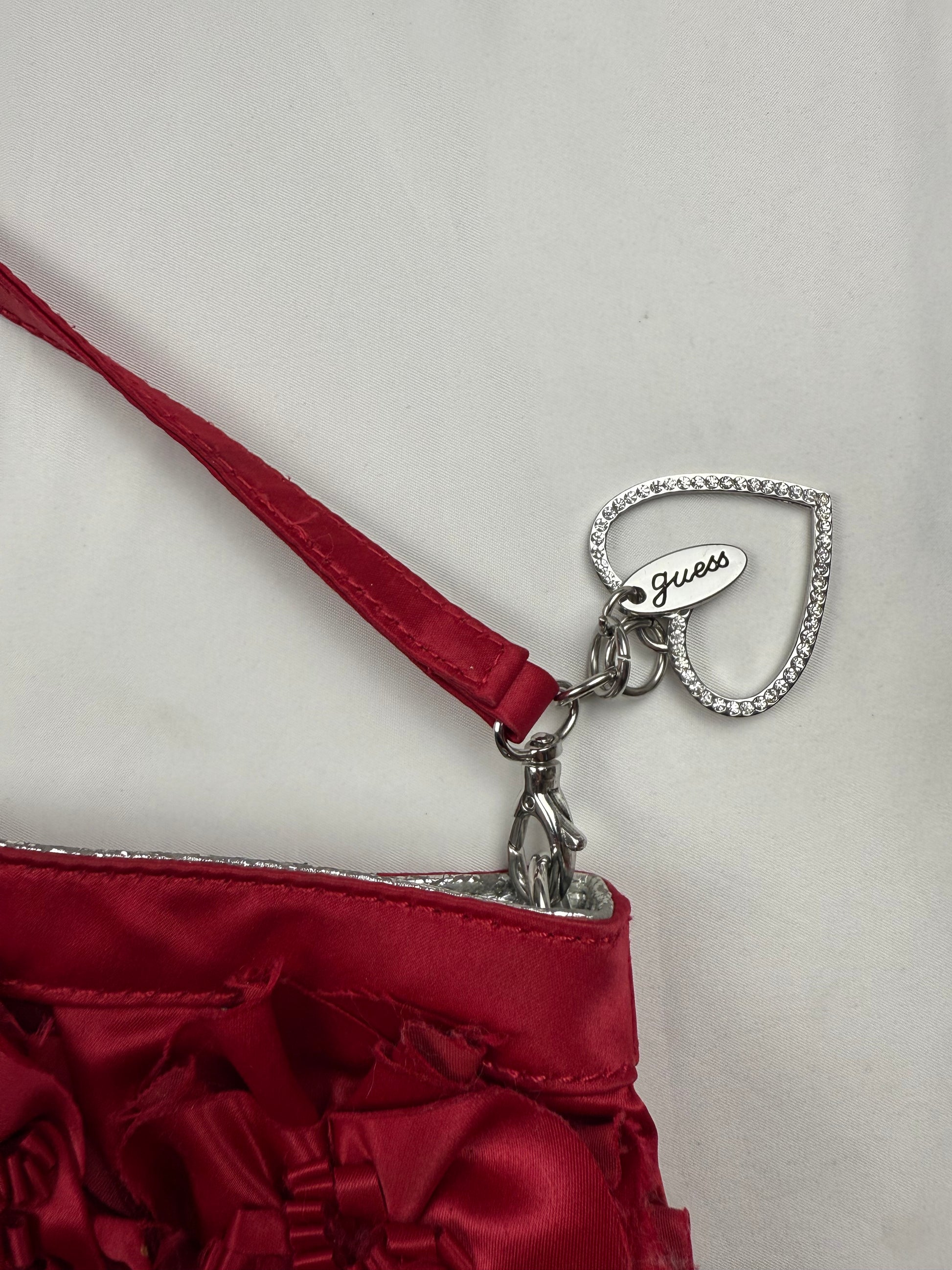 Red pochette wristlet / shoulder bag (27x11cm)