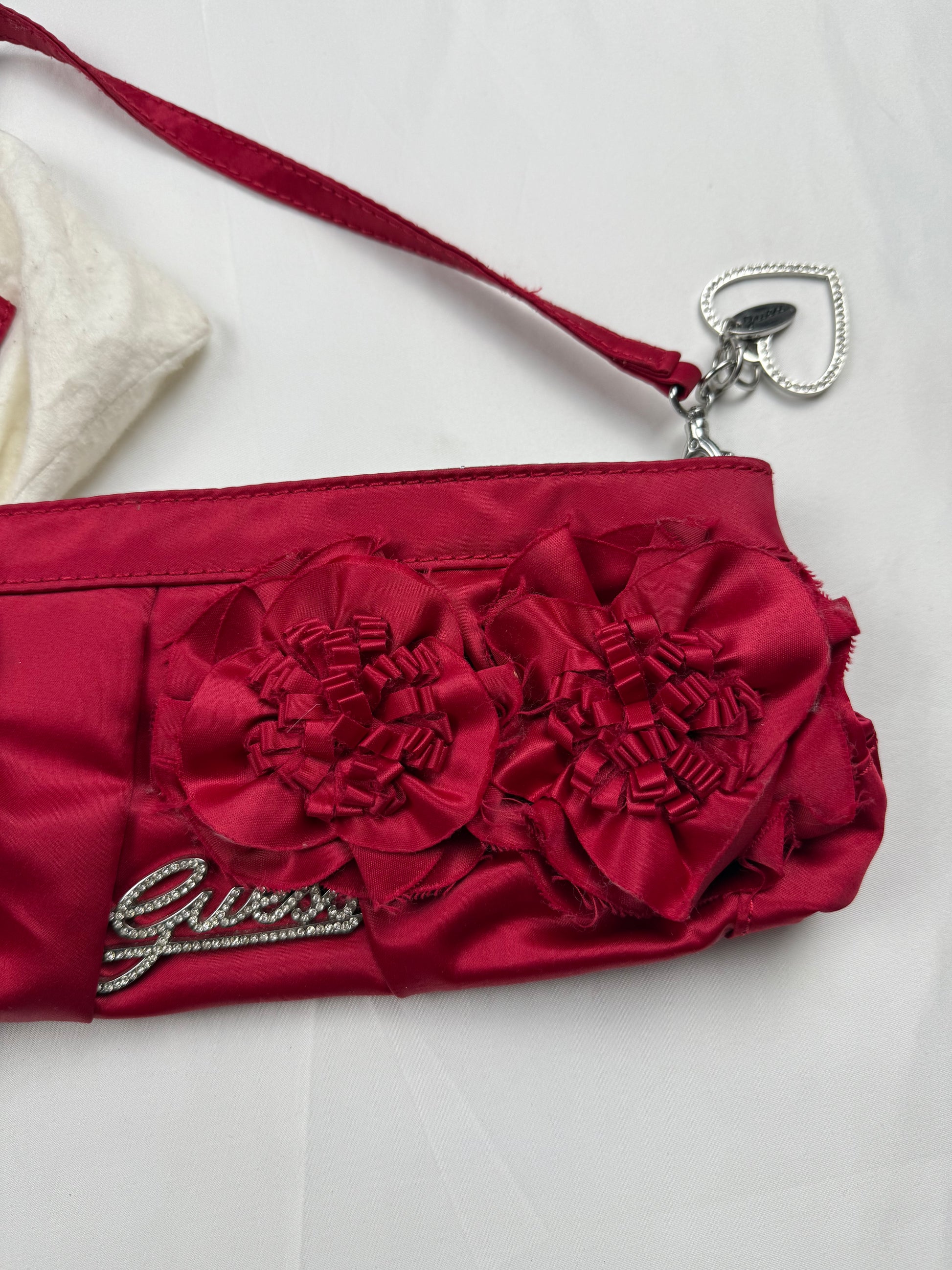 Red pochette wristlet / shoulder bag (27x11cm)