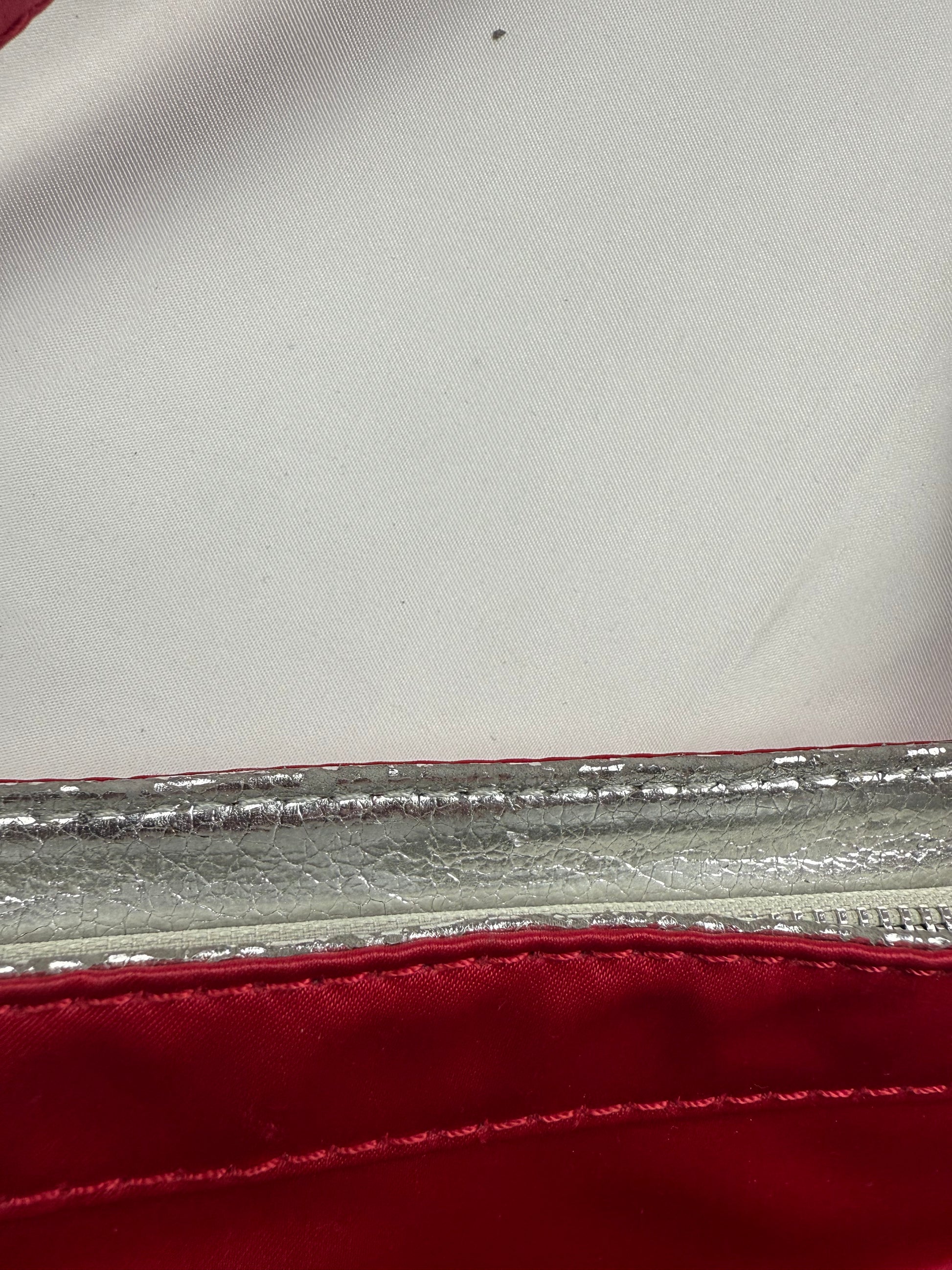 Red pochette wristlet / shoulder bag (27x11cm)