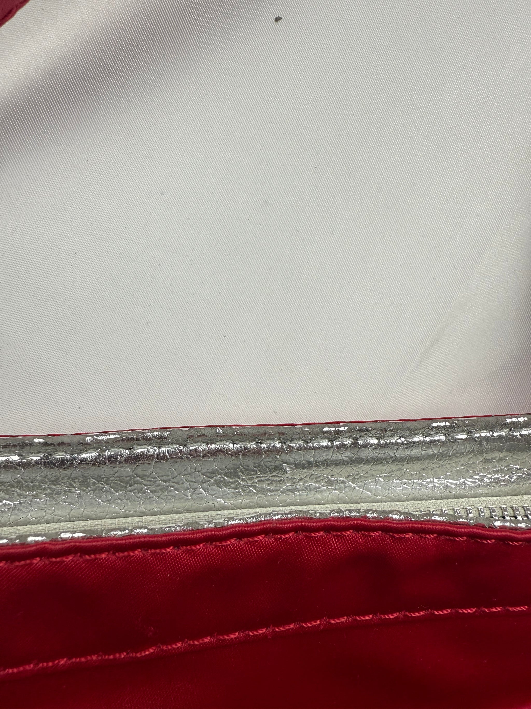 Red pochette wristlet / shoulder bag (27x11cm)