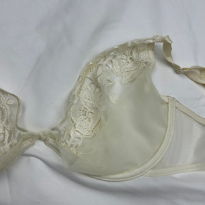 Cream mesh lace balcony vintage bra (95B)