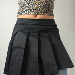 Black cotton low rise pleated mini skirt (S)