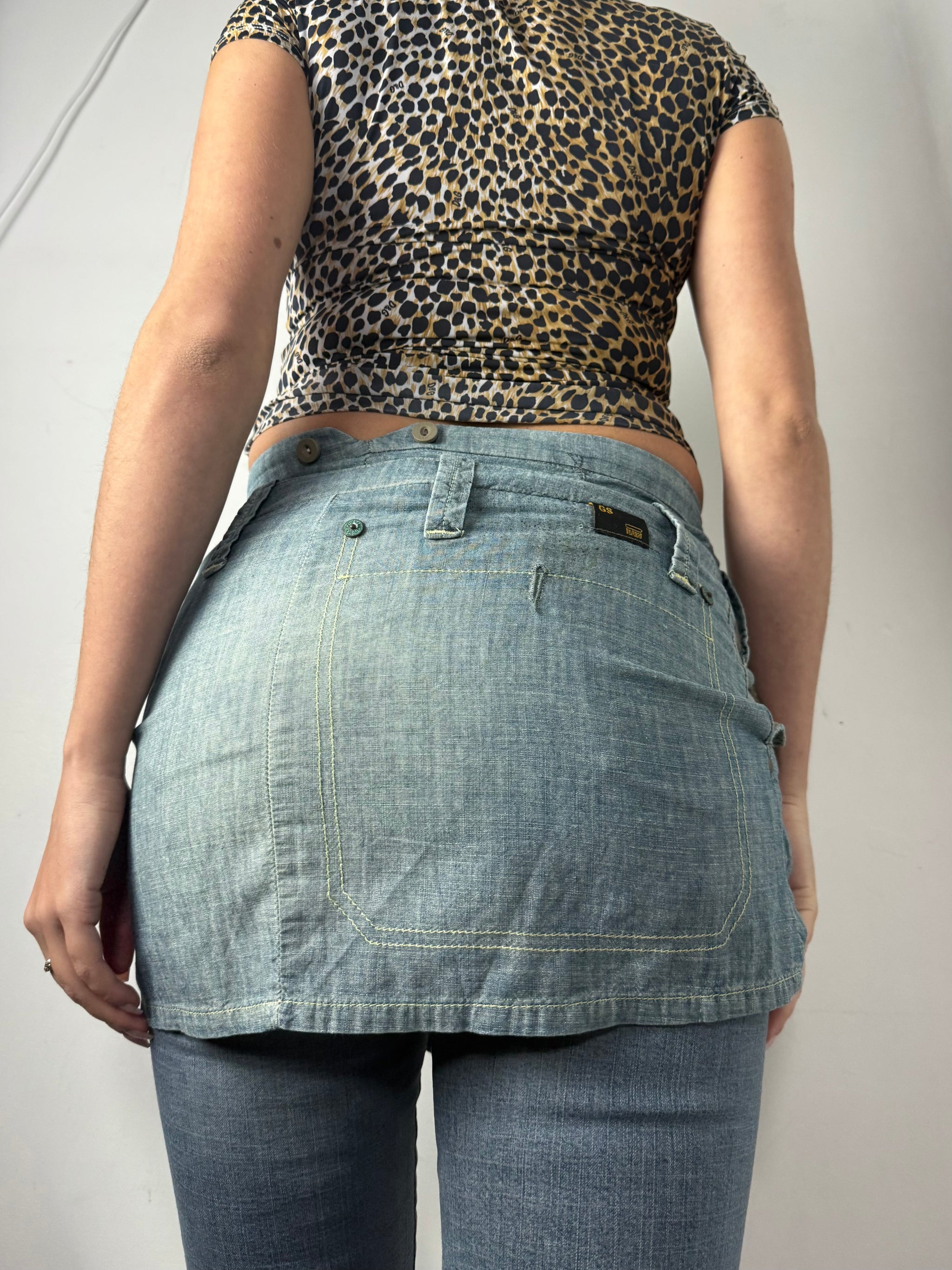 Blue denim low rise mini skirt (XS)