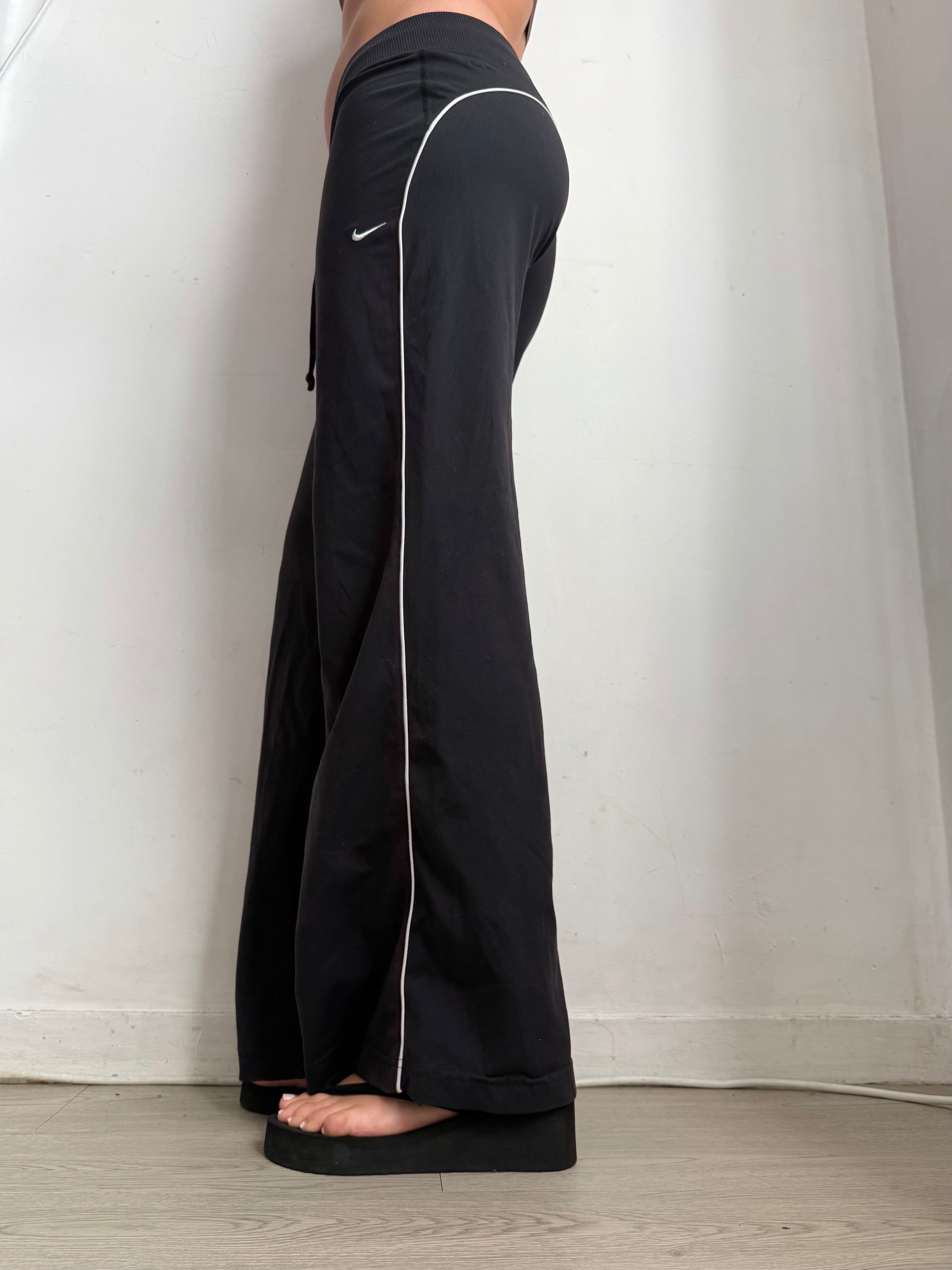 Black low rise joggers pants (L)