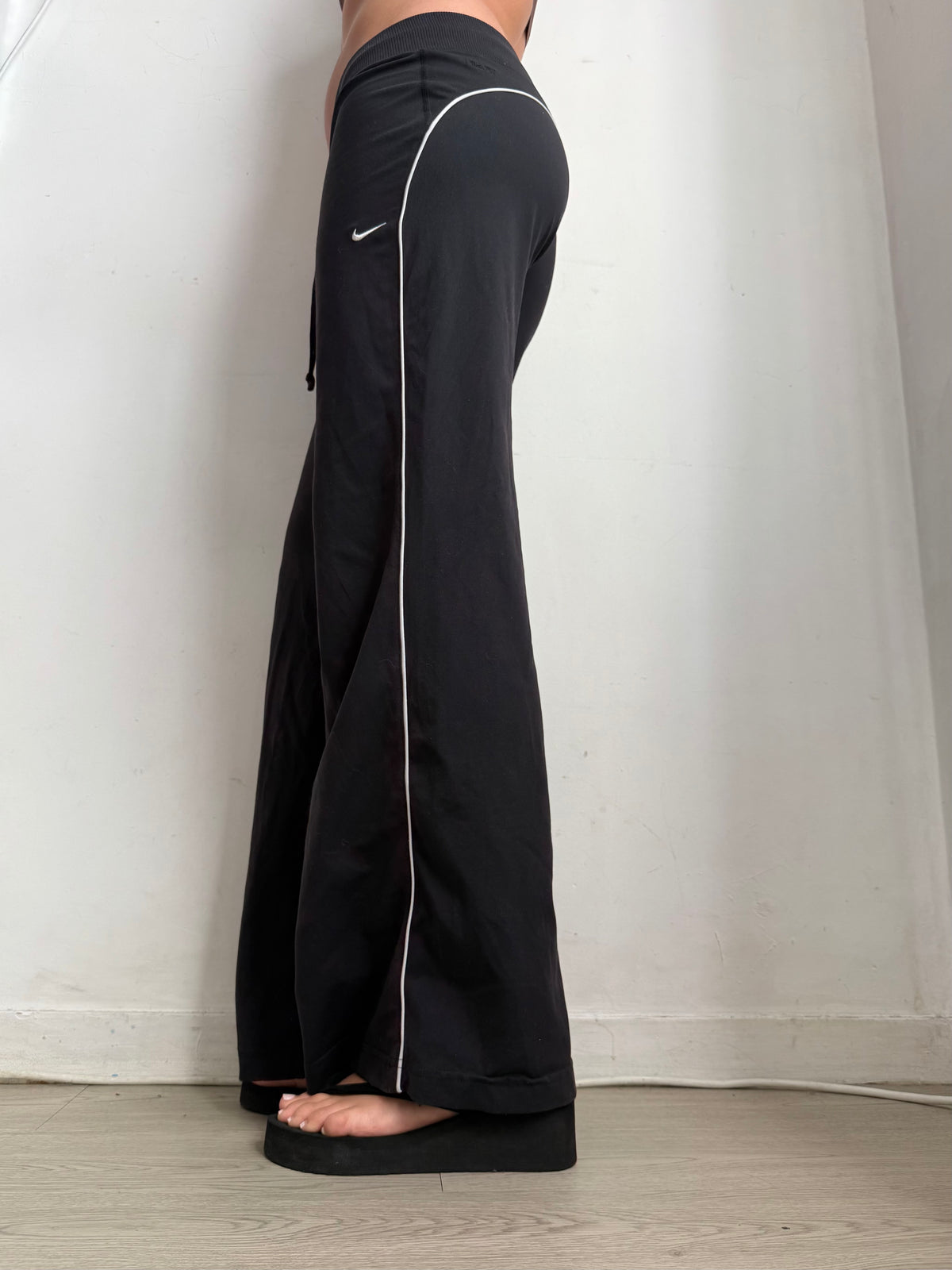 Black low rise joggers pants (L)