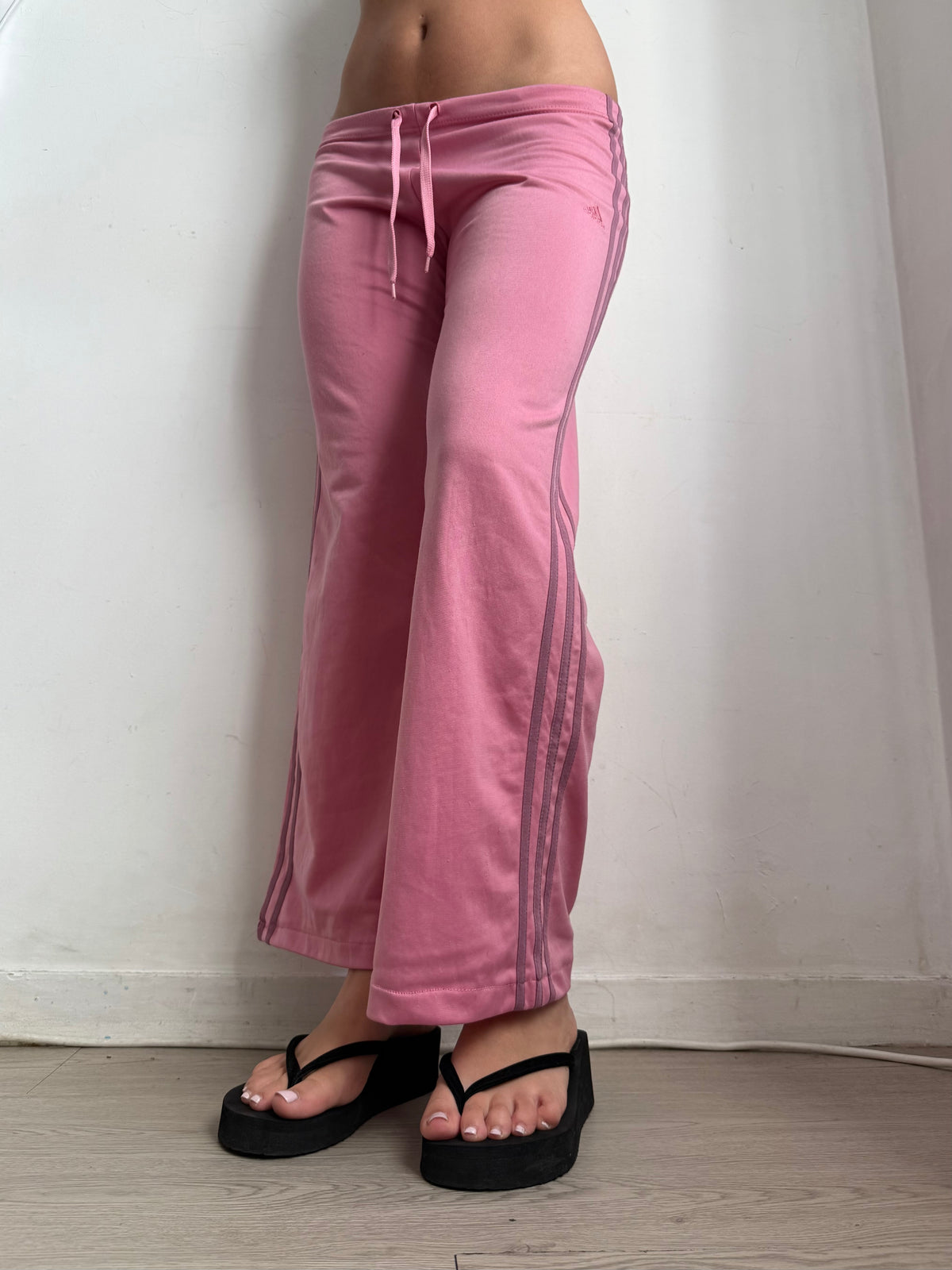 Pink low rise joggers pants (M)