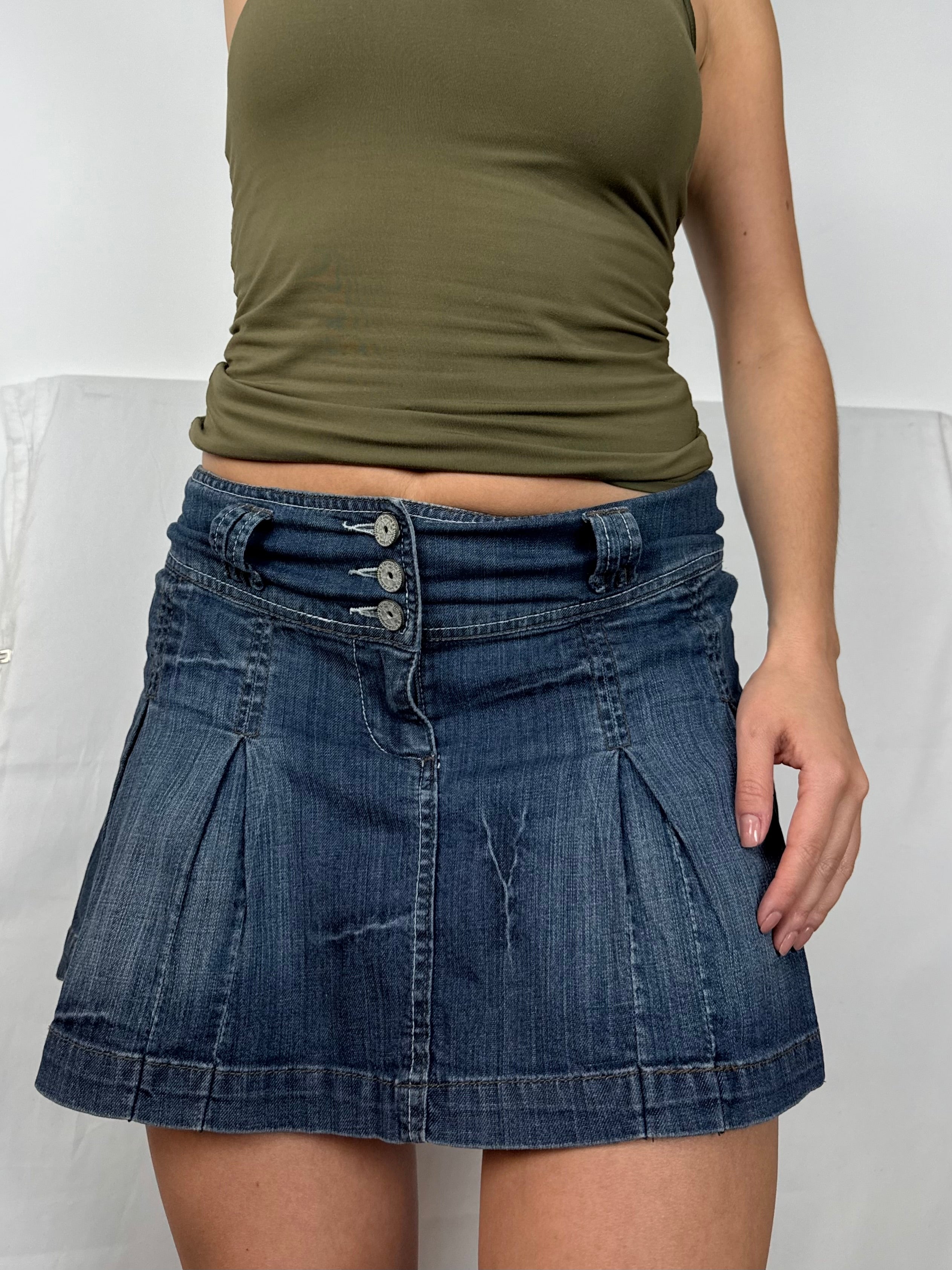Navy denim pleated mini skirt (S)