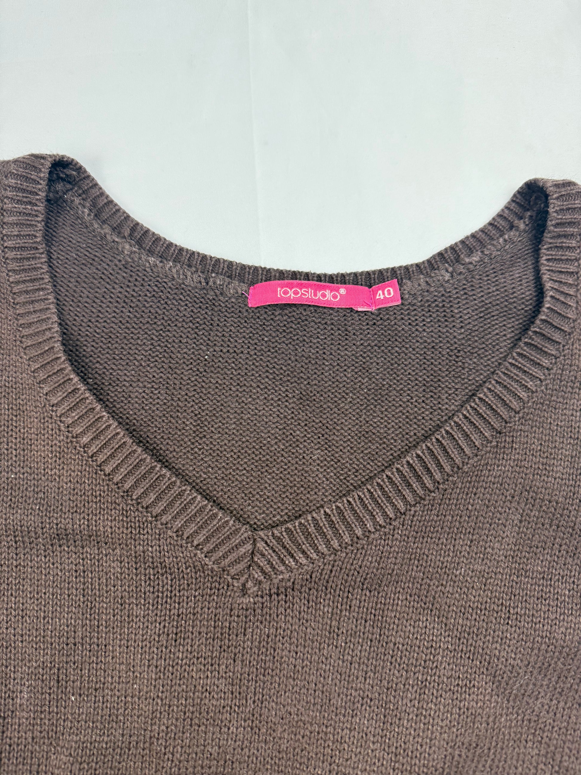 Brown knitted flared long sleeves jumper dress (M)