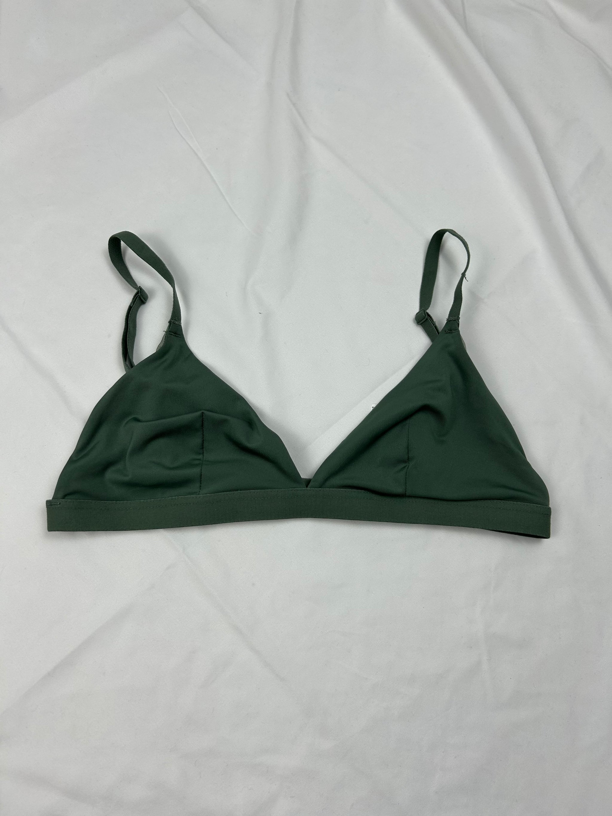 Lycra brand new triangle bra (M)