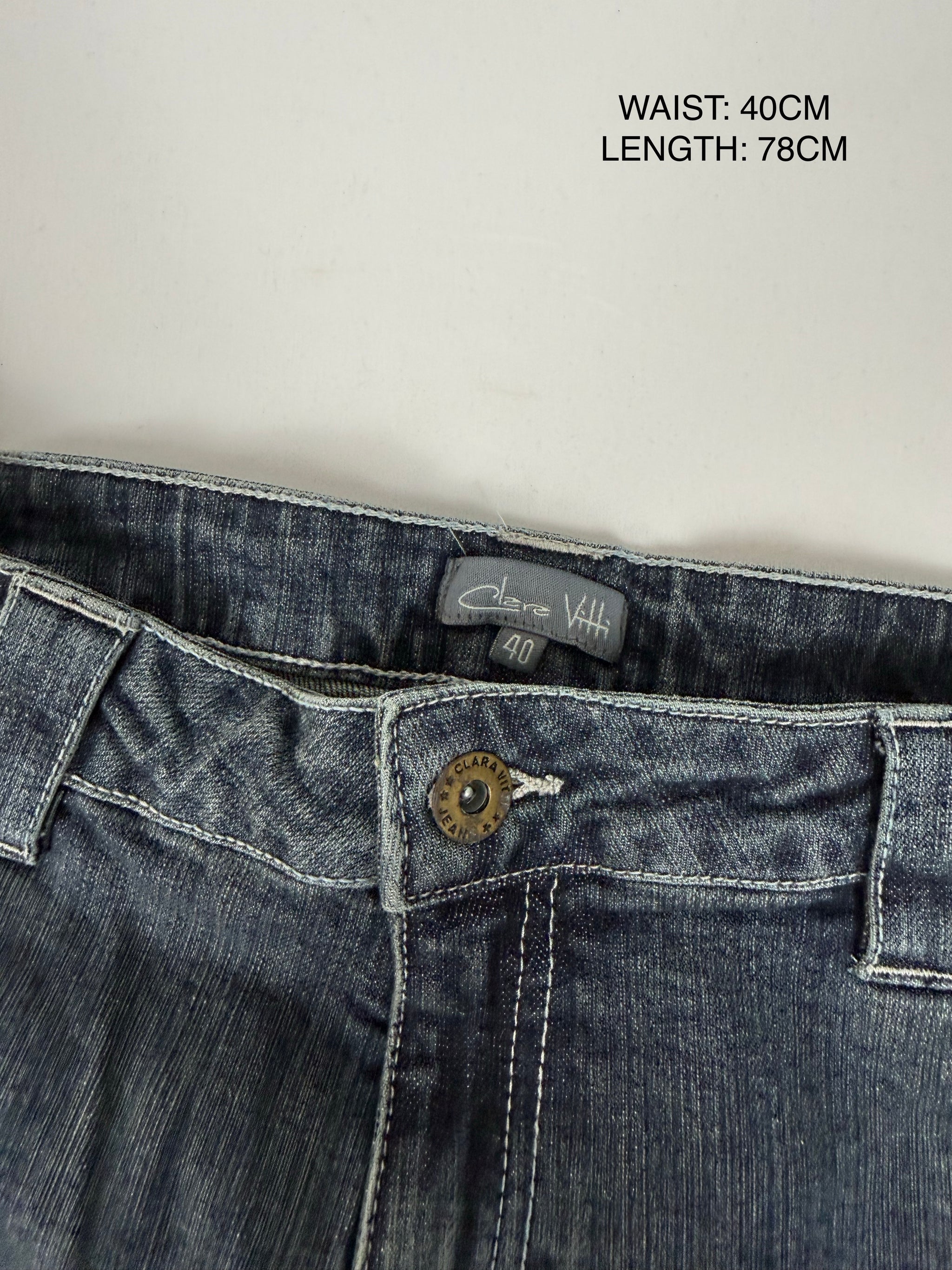 Navy denim capri pants (M)