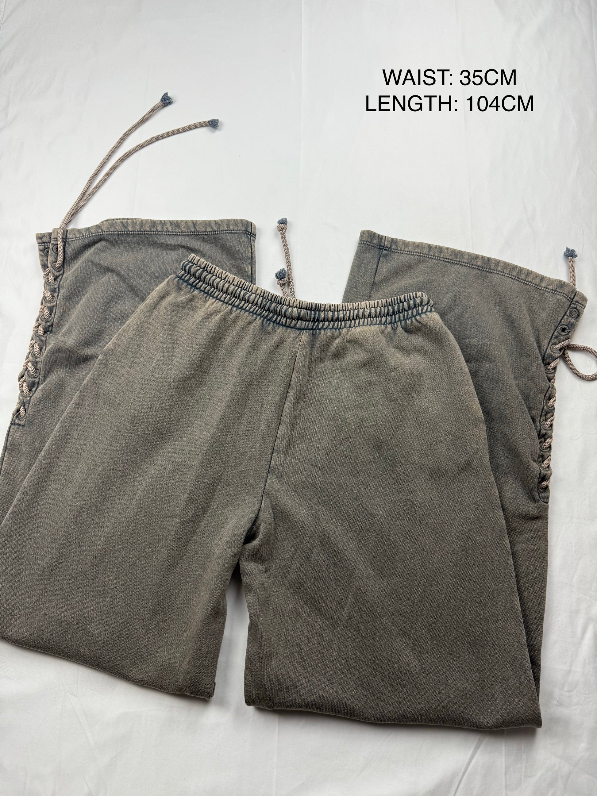 Khaki low rise lace up baggy pants (S/M)