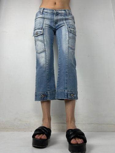 Blue denim low rise capri pants (S)