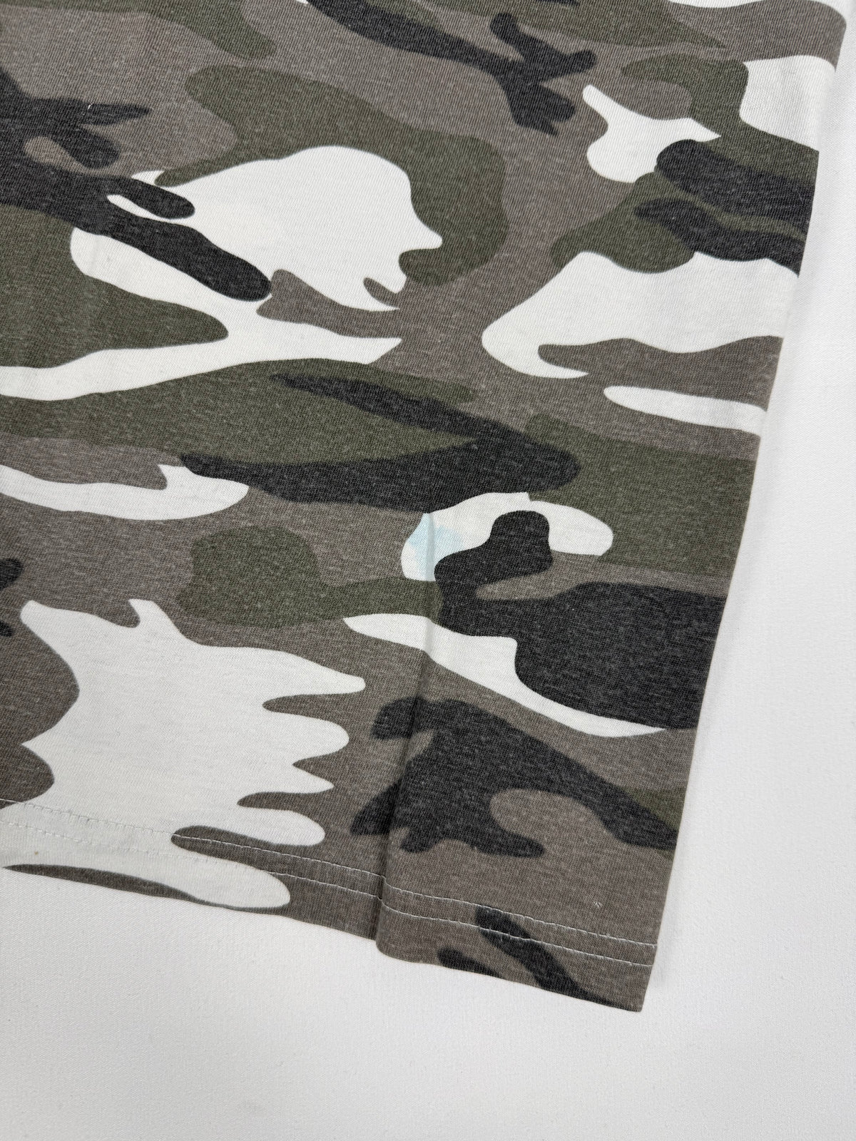 Khaki camo cotton tee (S)