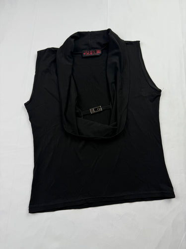 Black G buckle plunge neck top (S/M)