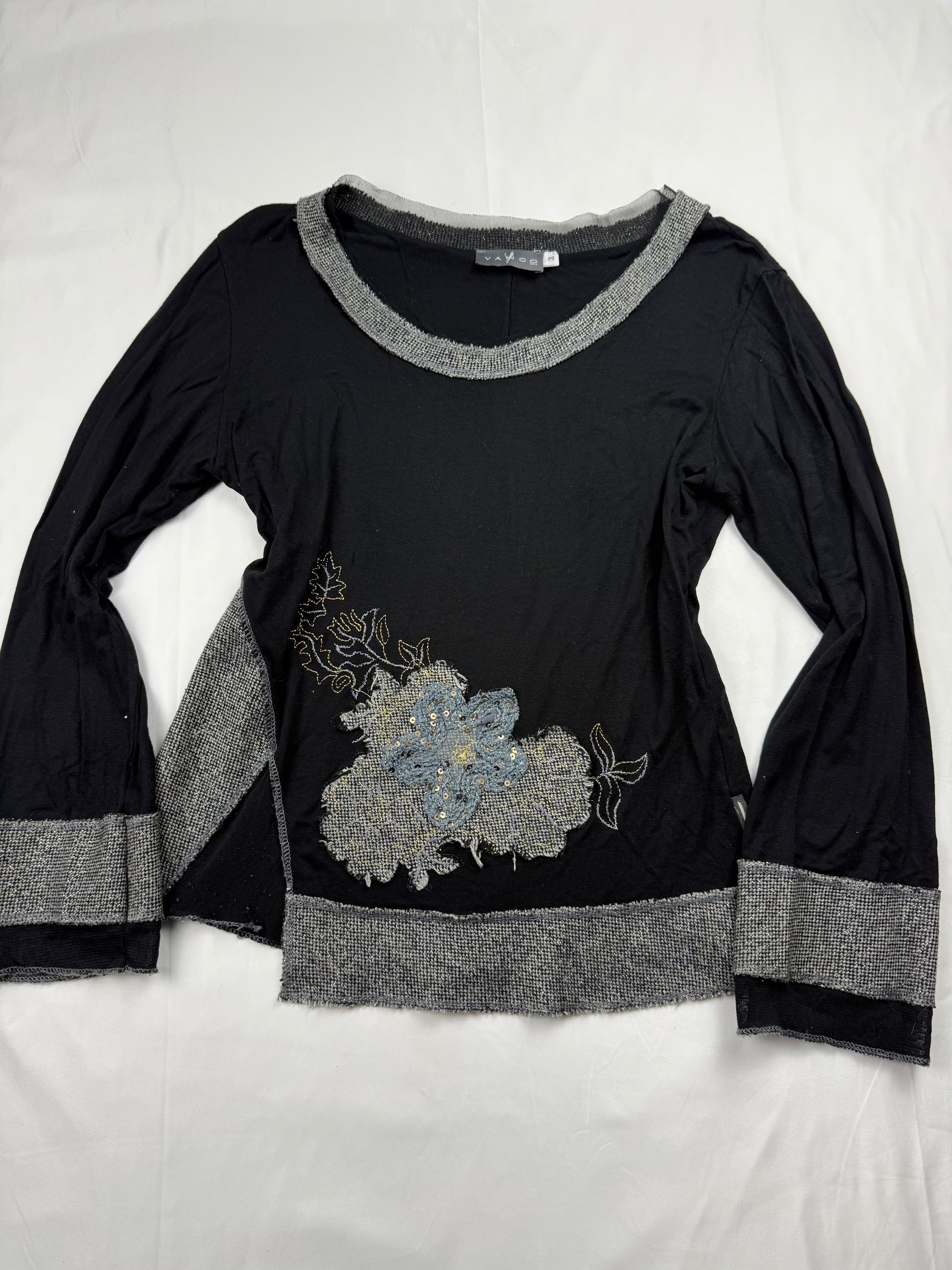 Black & grey patchwork long sleeves top (M/L)