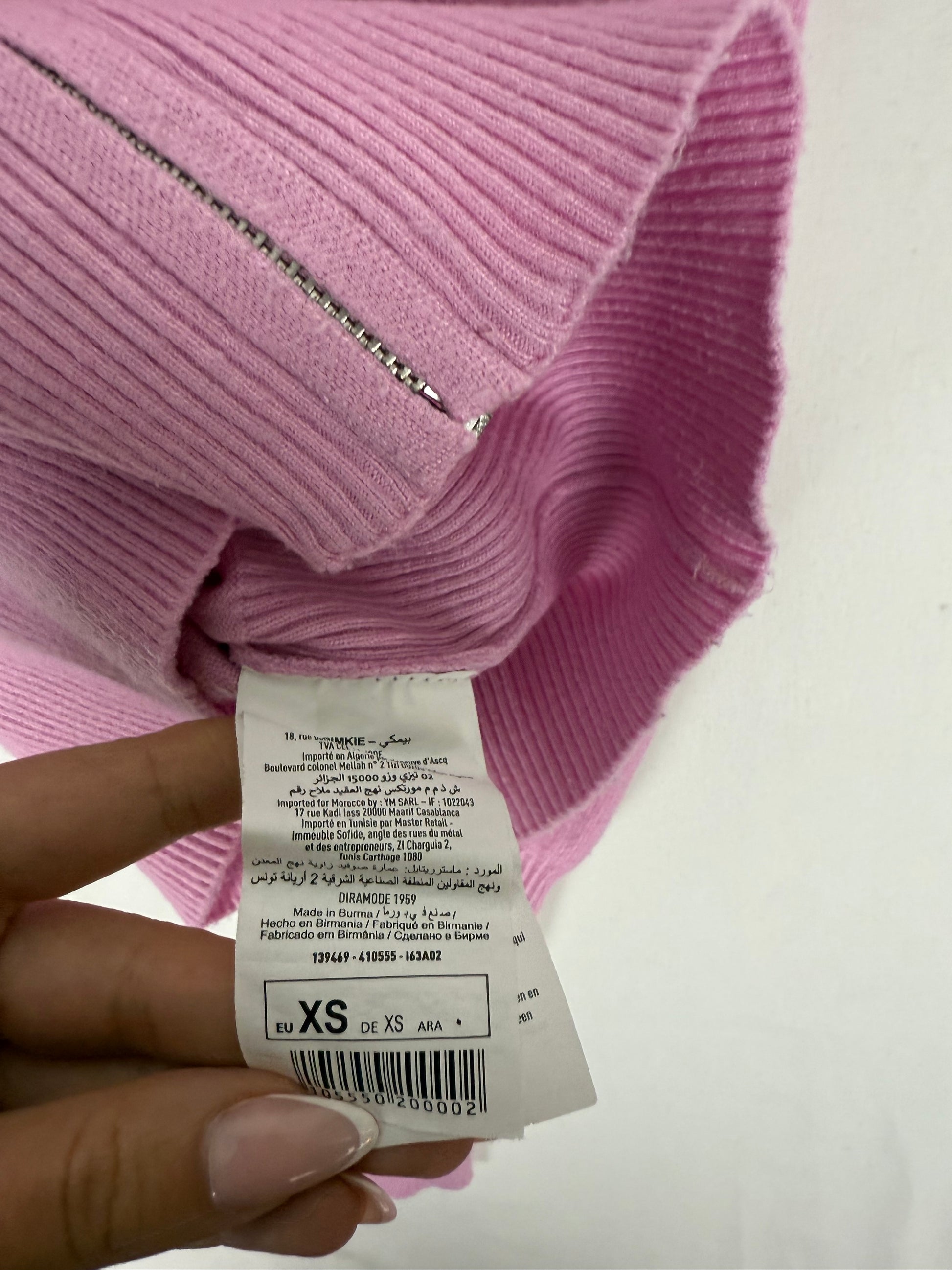 Pink tight fit crop hooded jumper (XS)