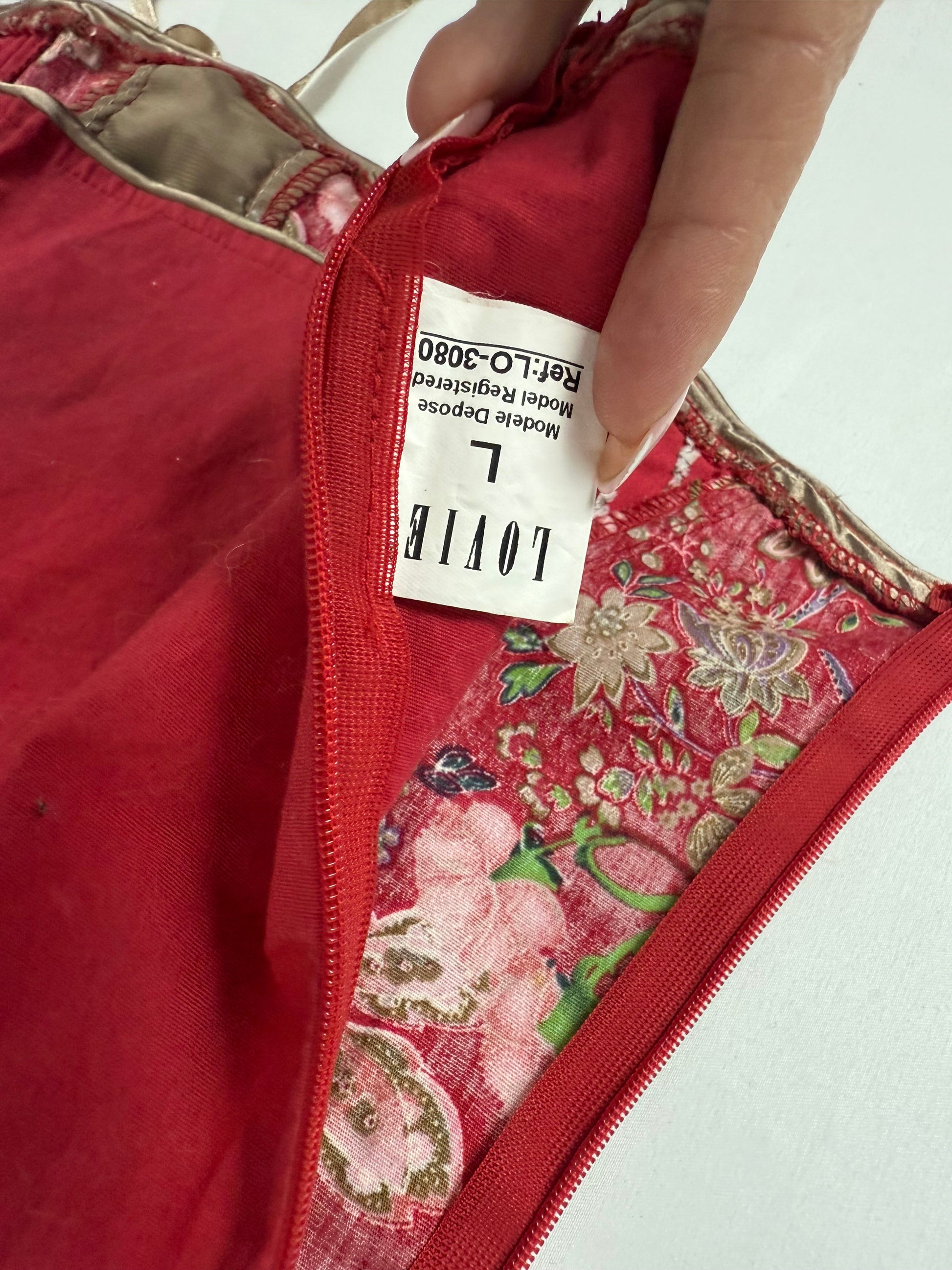 Red graphic lace up corset top (M/L)