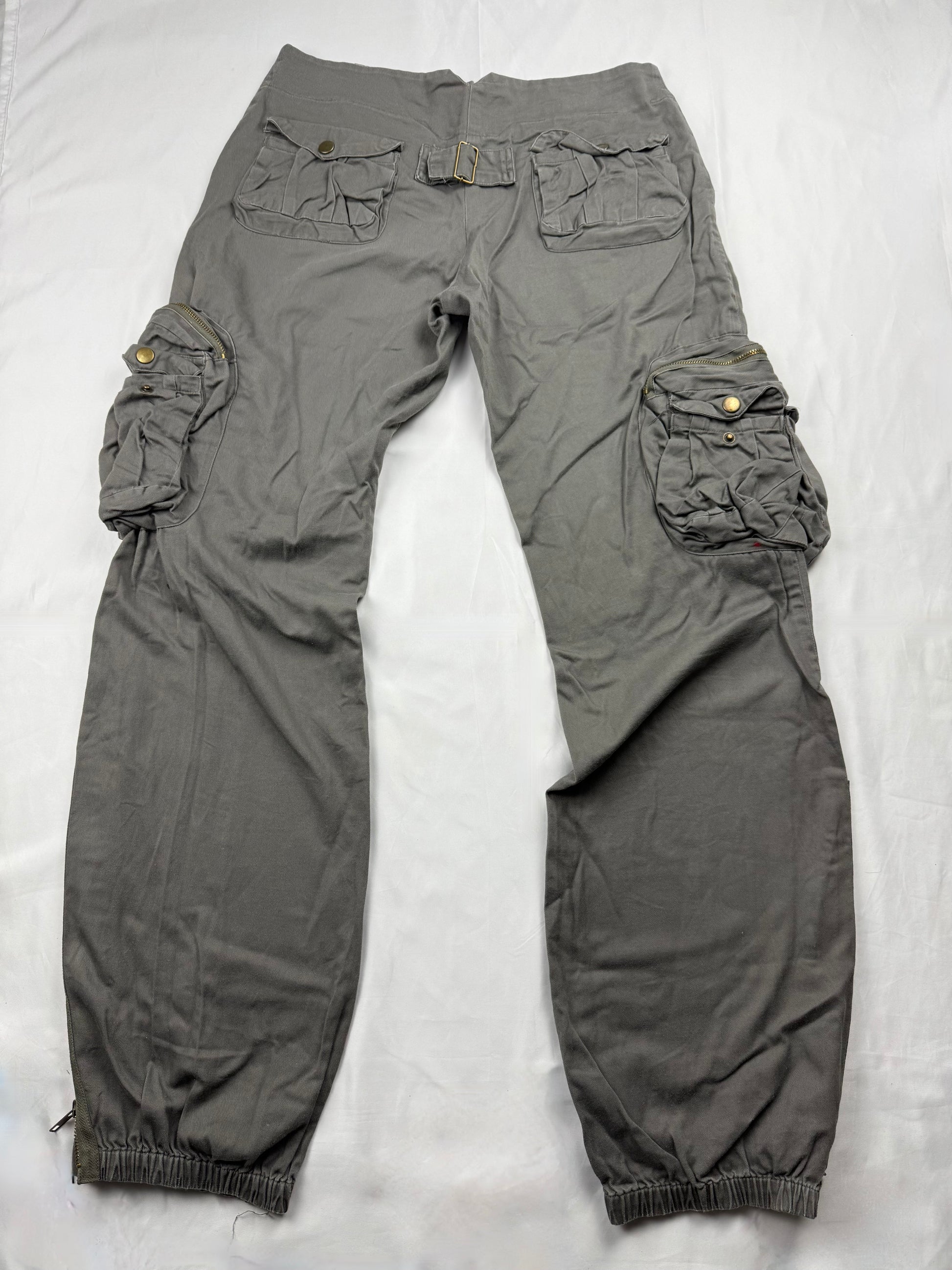 Khaki low rise baggy cargo pants (S/M)