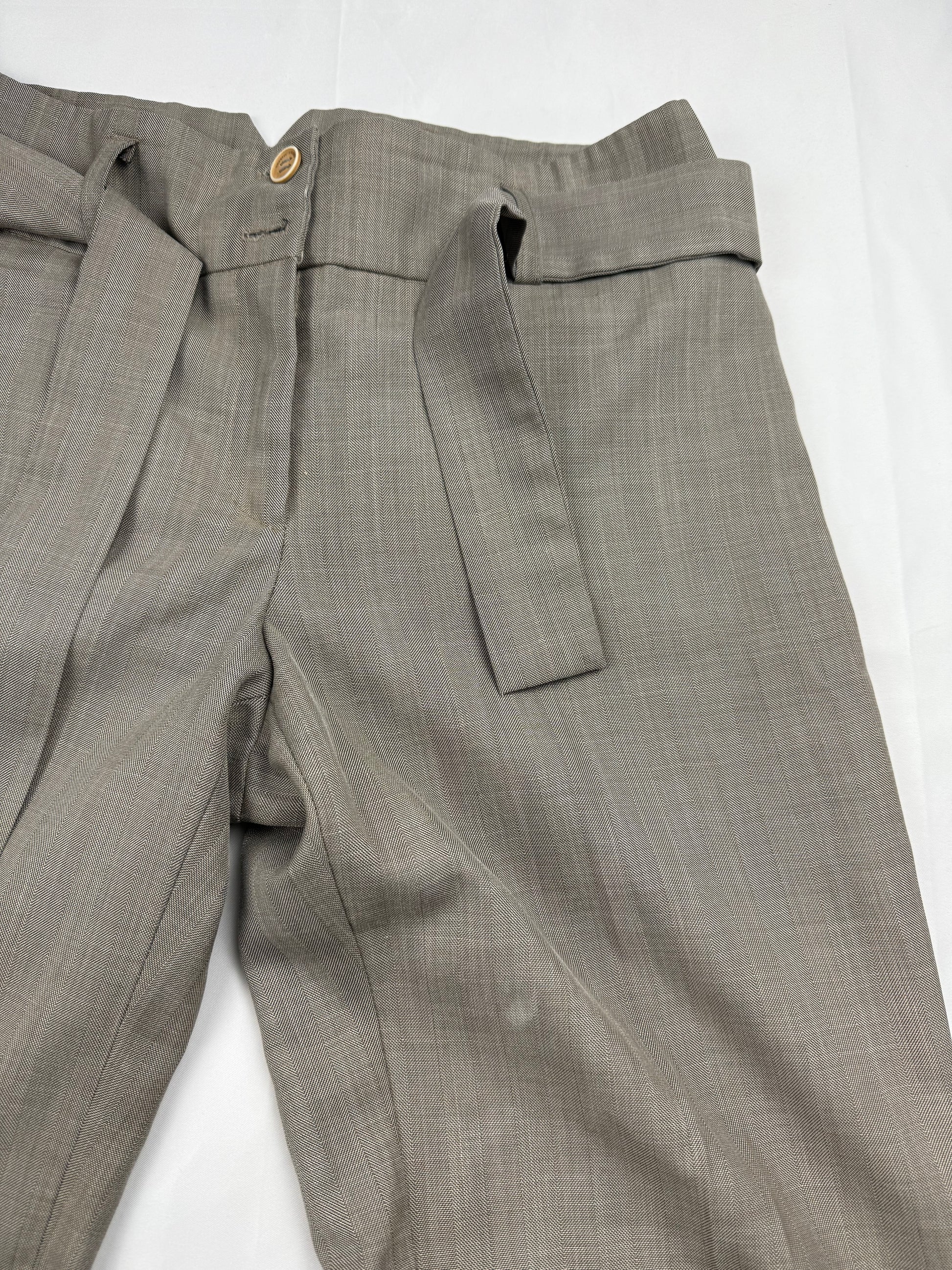Beige low rise flared office pants with belt (XS)
