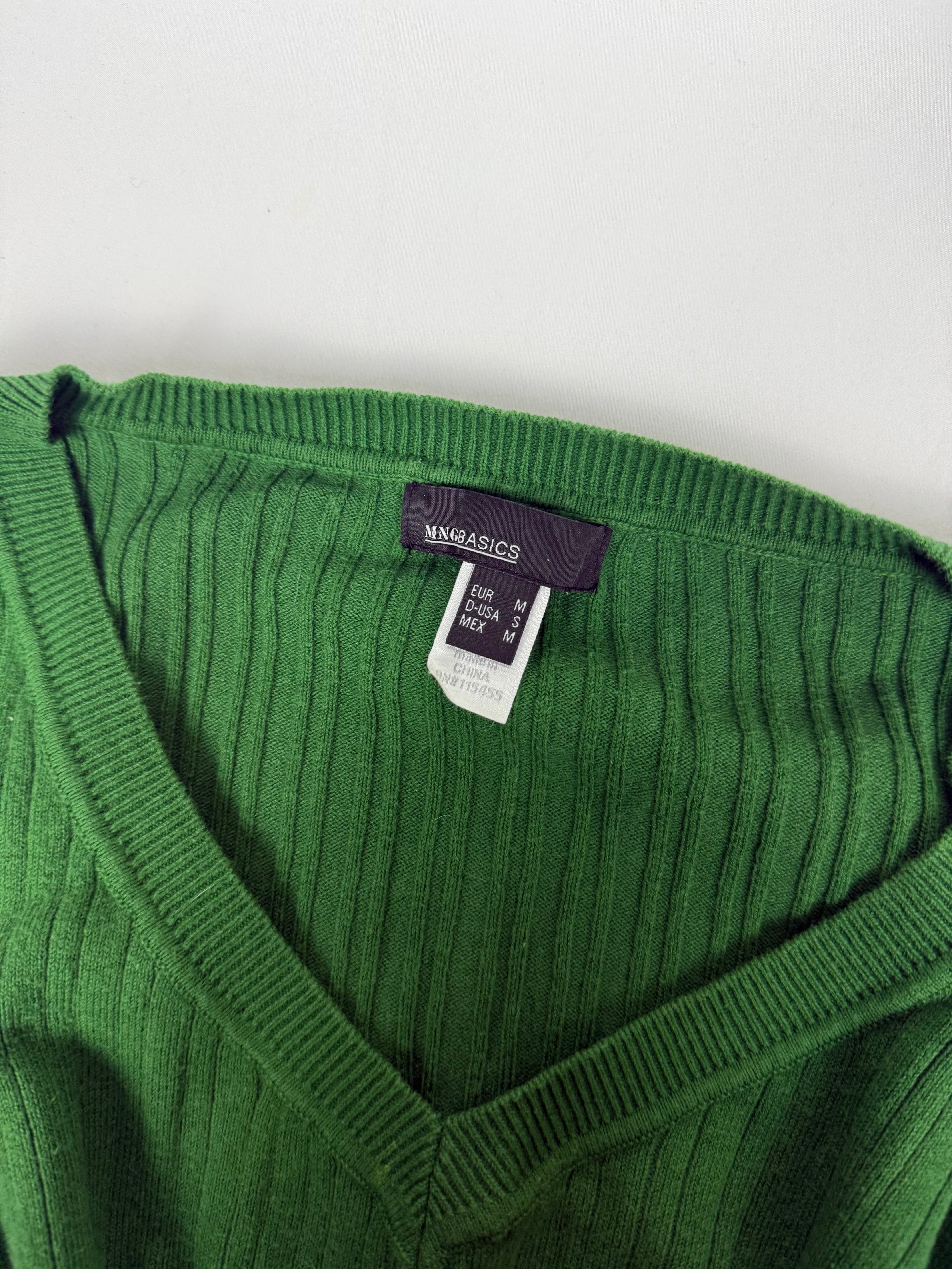 Green cotton V neck tight fit jumper (M)
