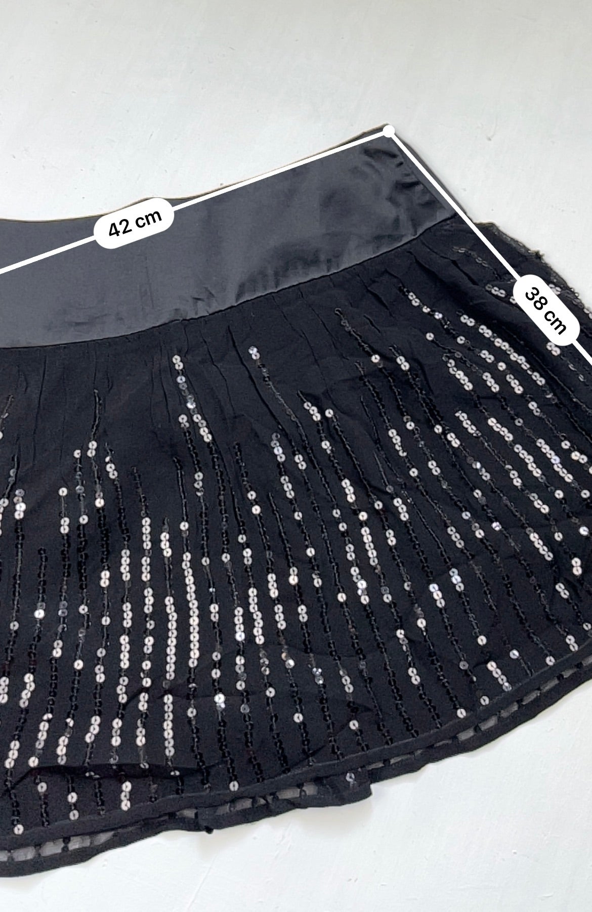 Black low rise sequins pleated mini skirt (XL)