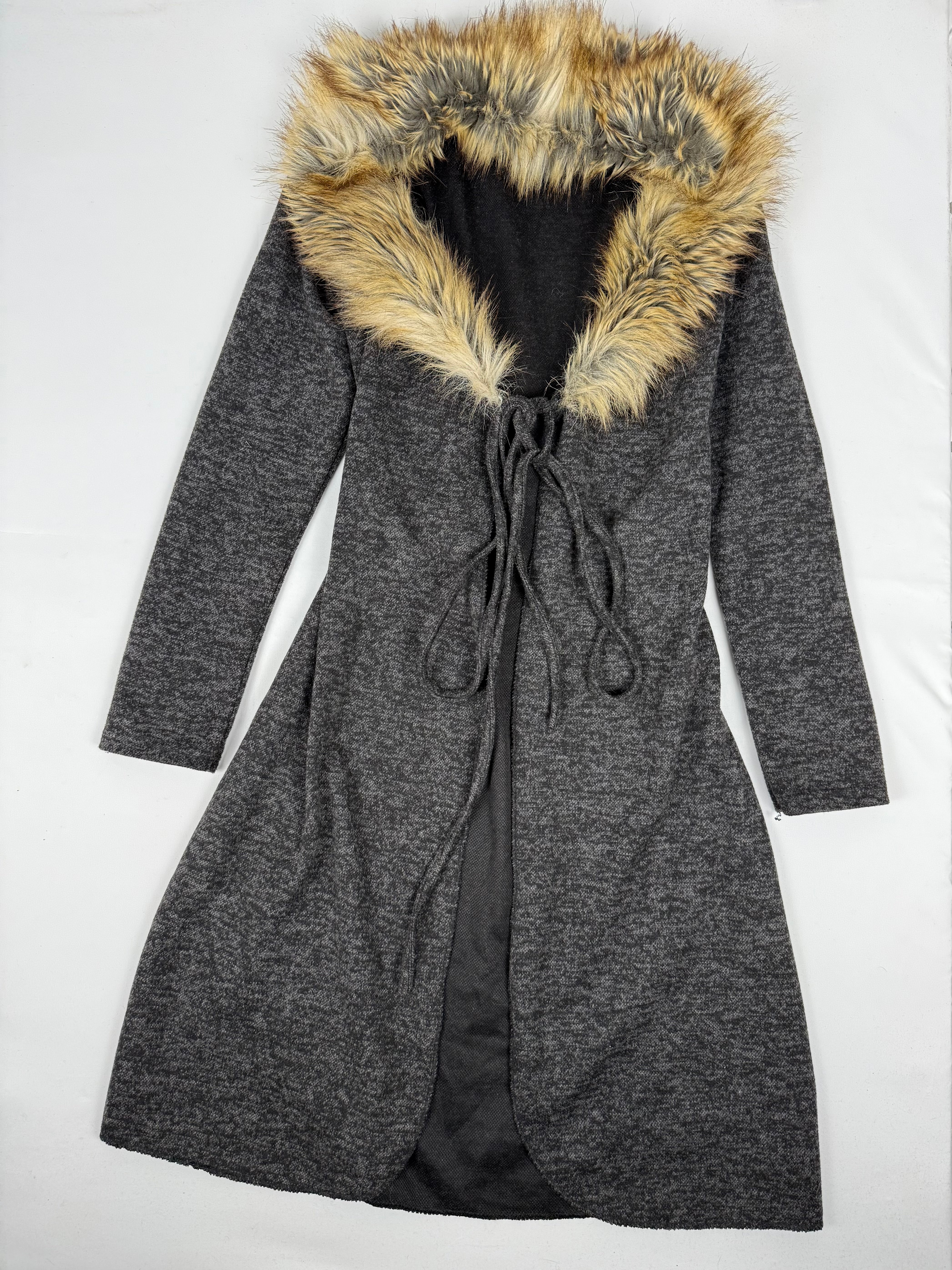 Gilet long en fausse fourrure grise (M)