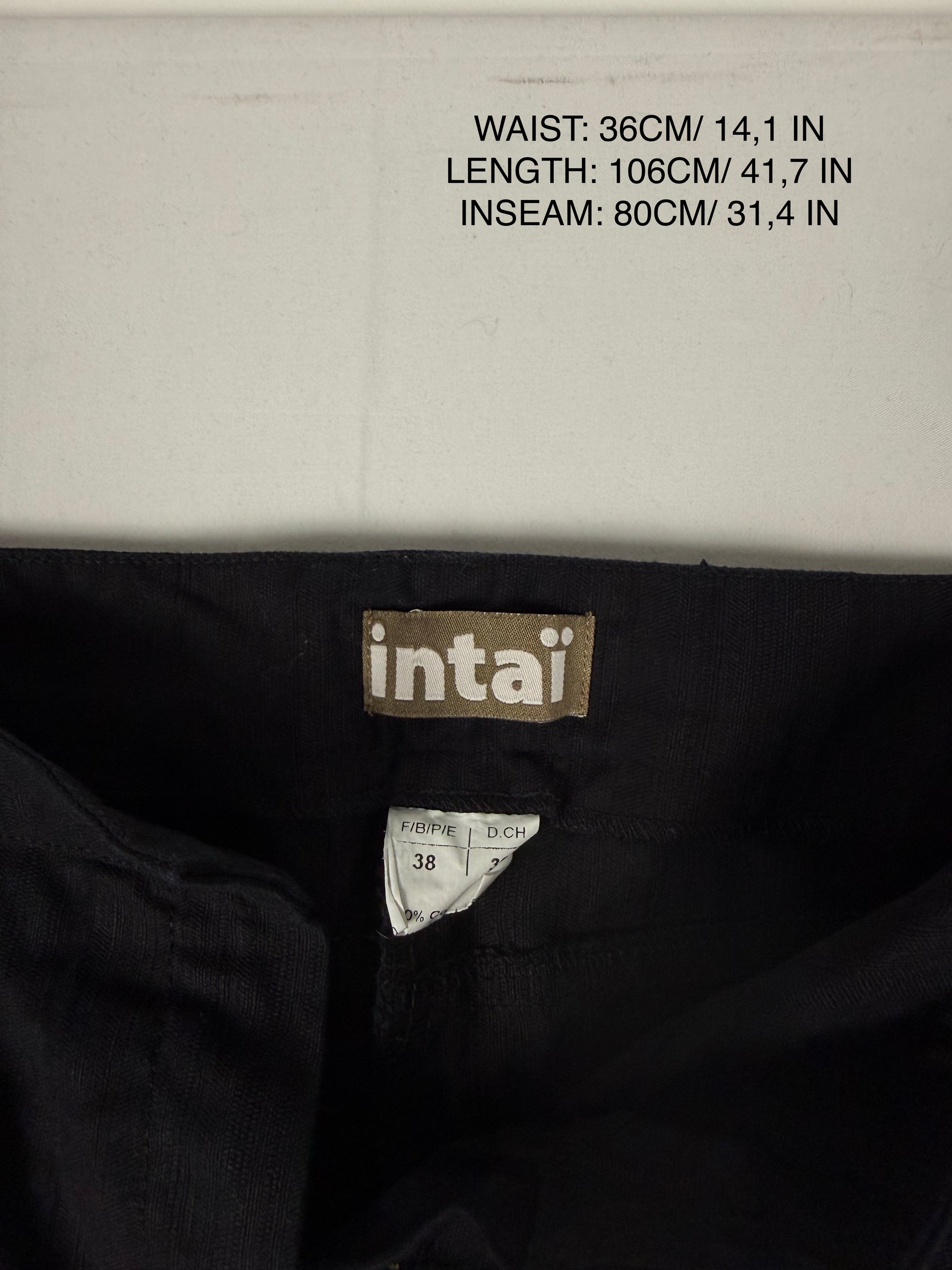 Black mid rise baggy cargo pants (S)