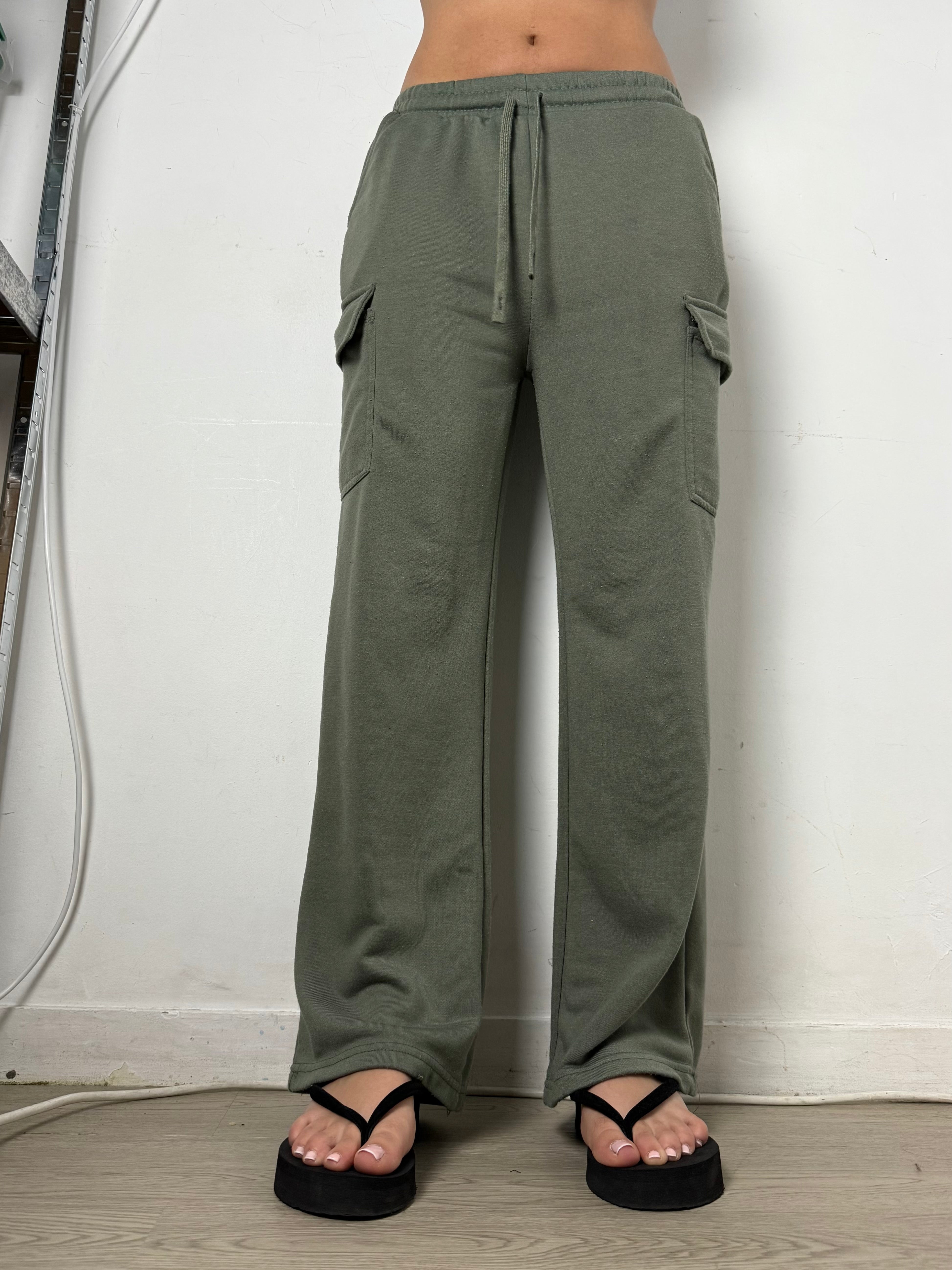 Khaki cargo joggers pants (M/L)