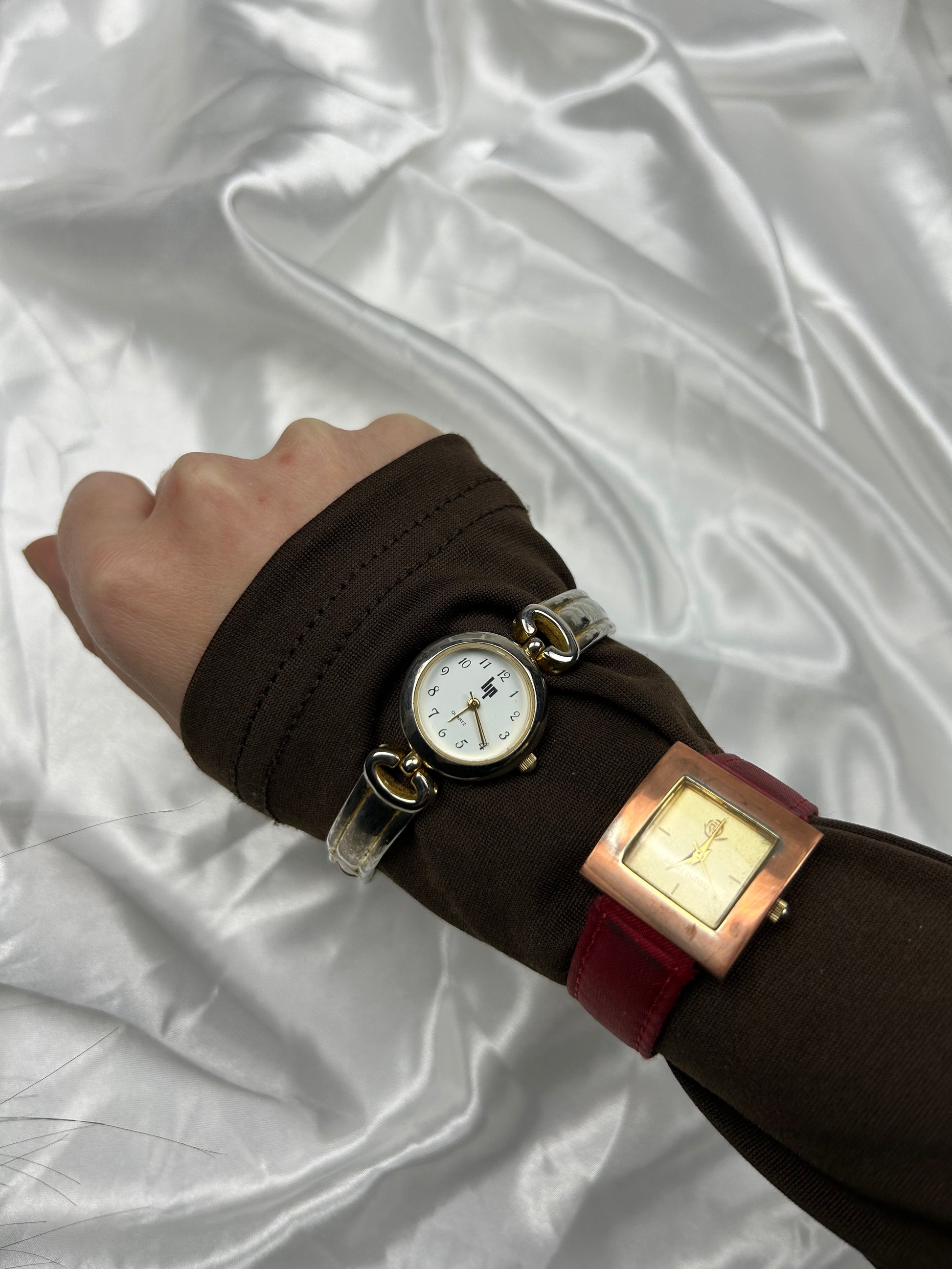 Vintage stainless steel gold bracelet watch jewelry