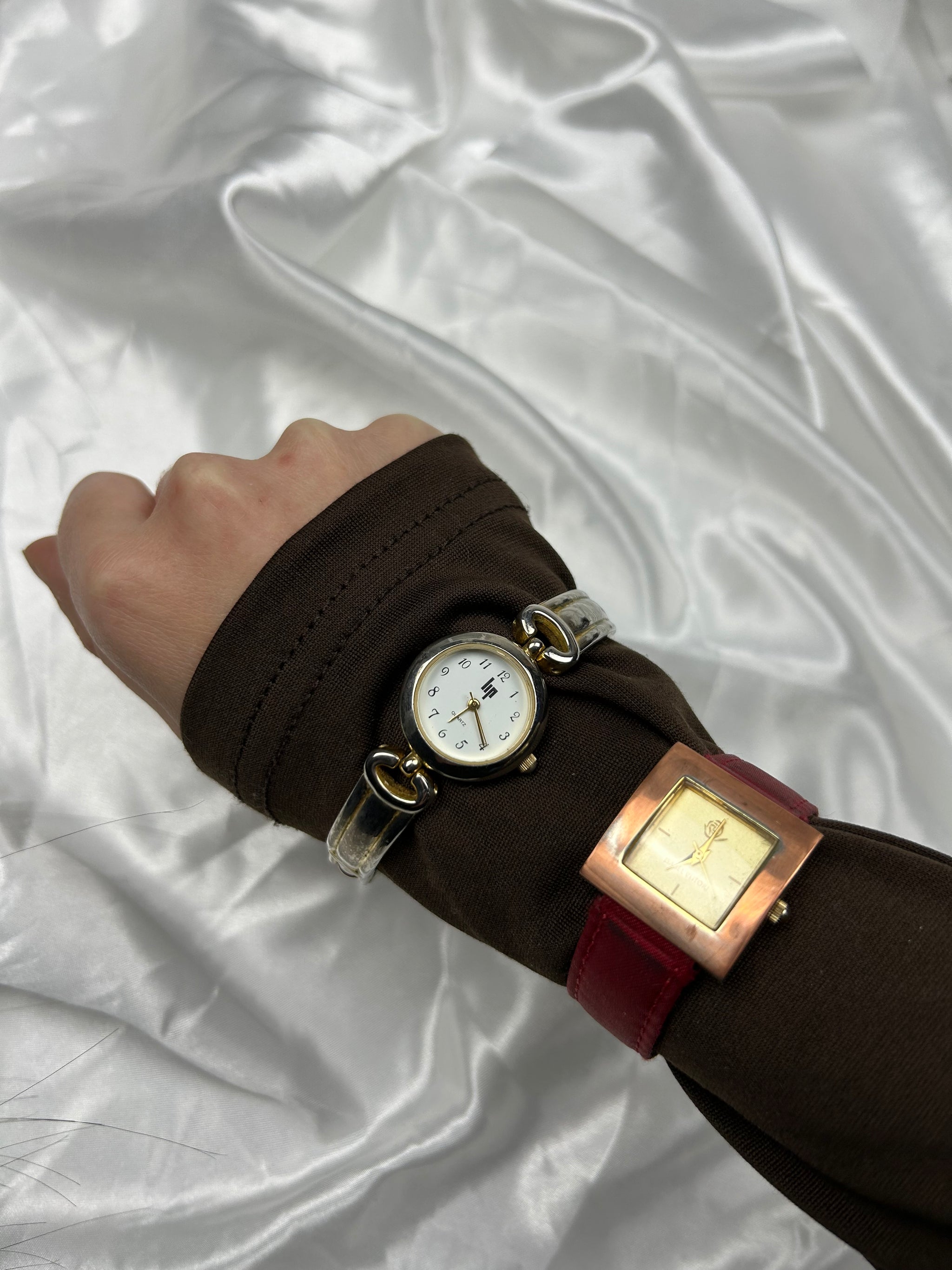 Vintage stainless steel gold bracelet watch jewelry