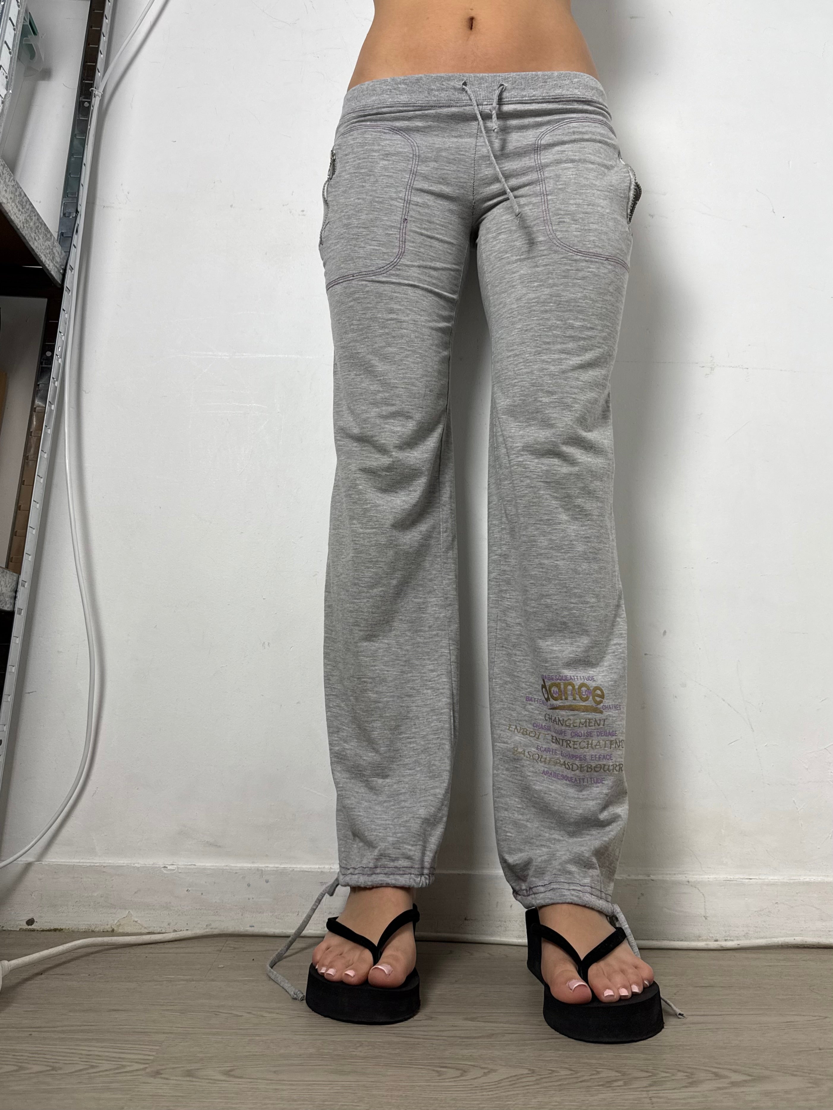 Grey activewear zip up sweatshirt + joggers set (S)