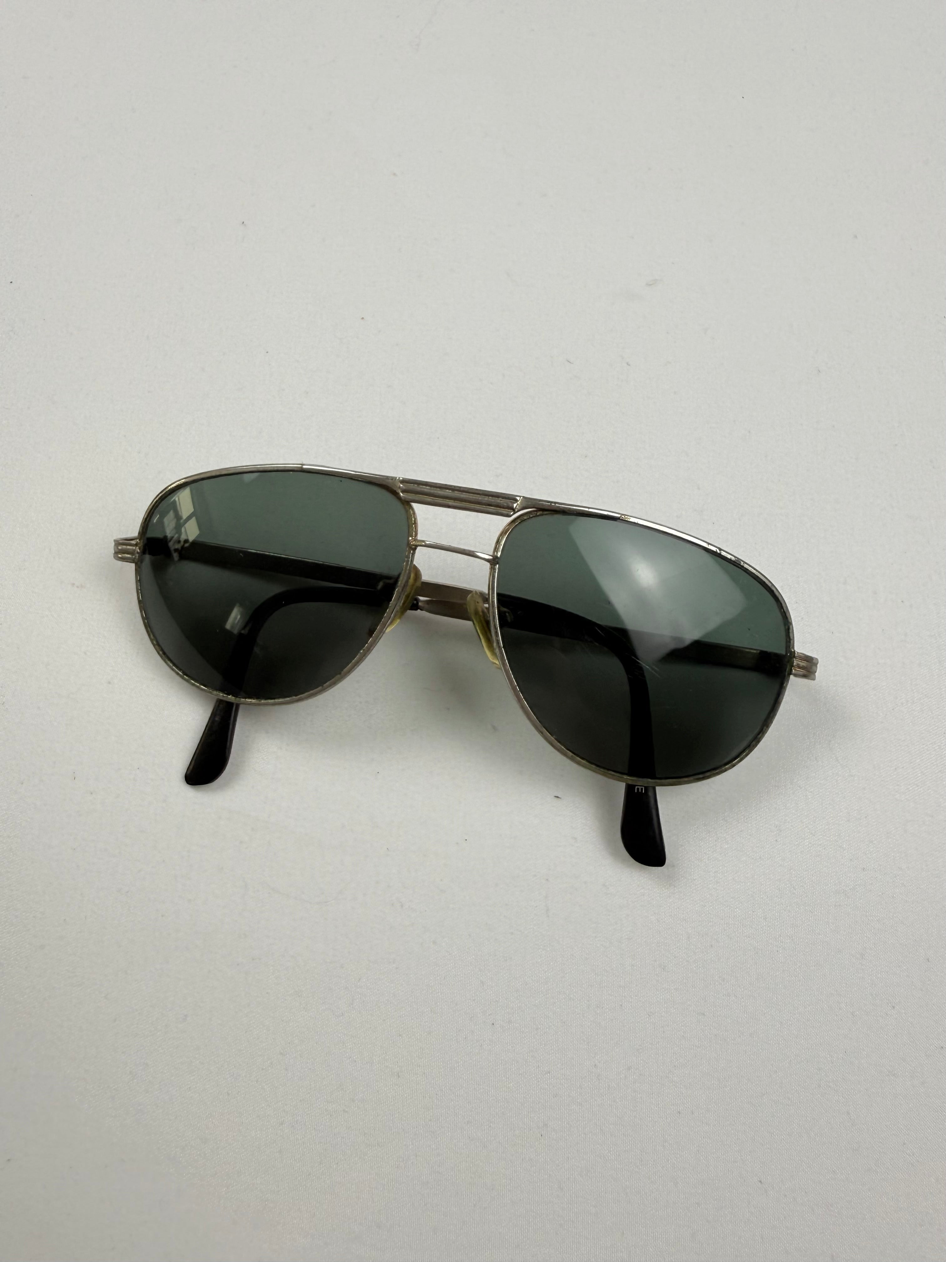 Black aviator sunglasses