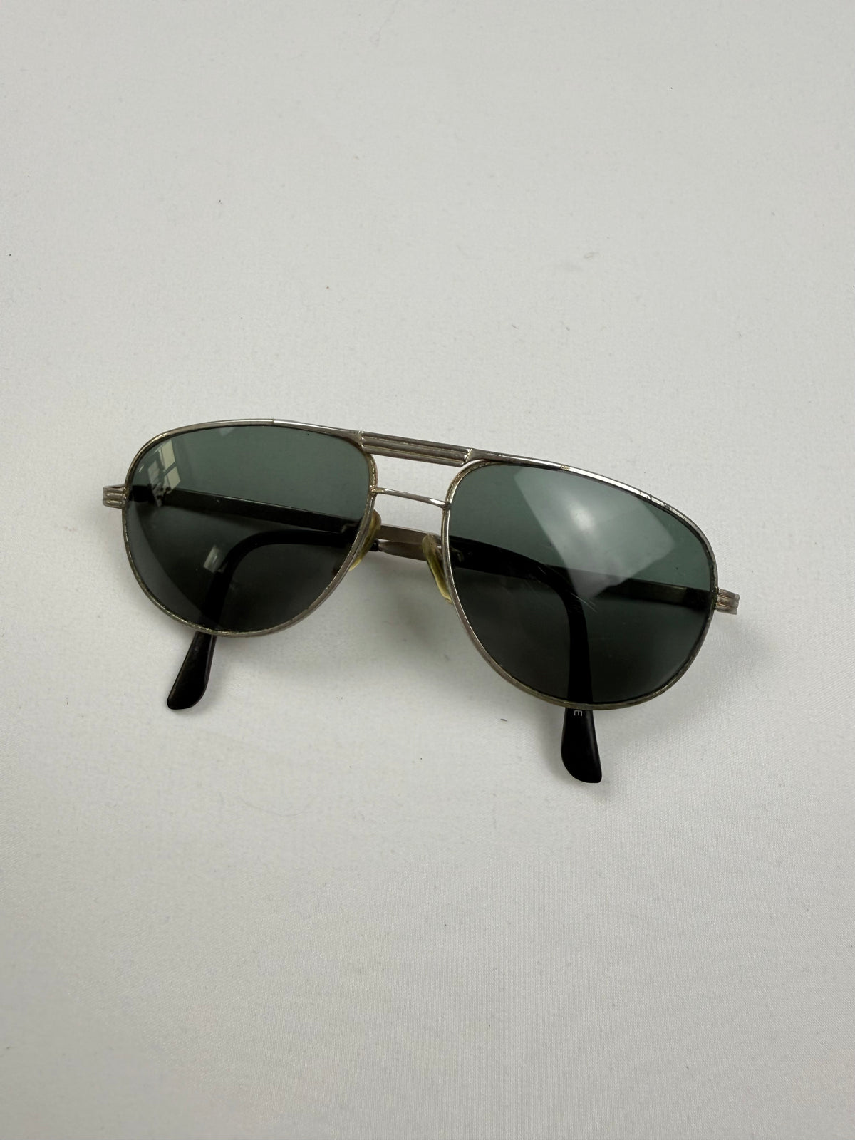 Black aviator sunglasses