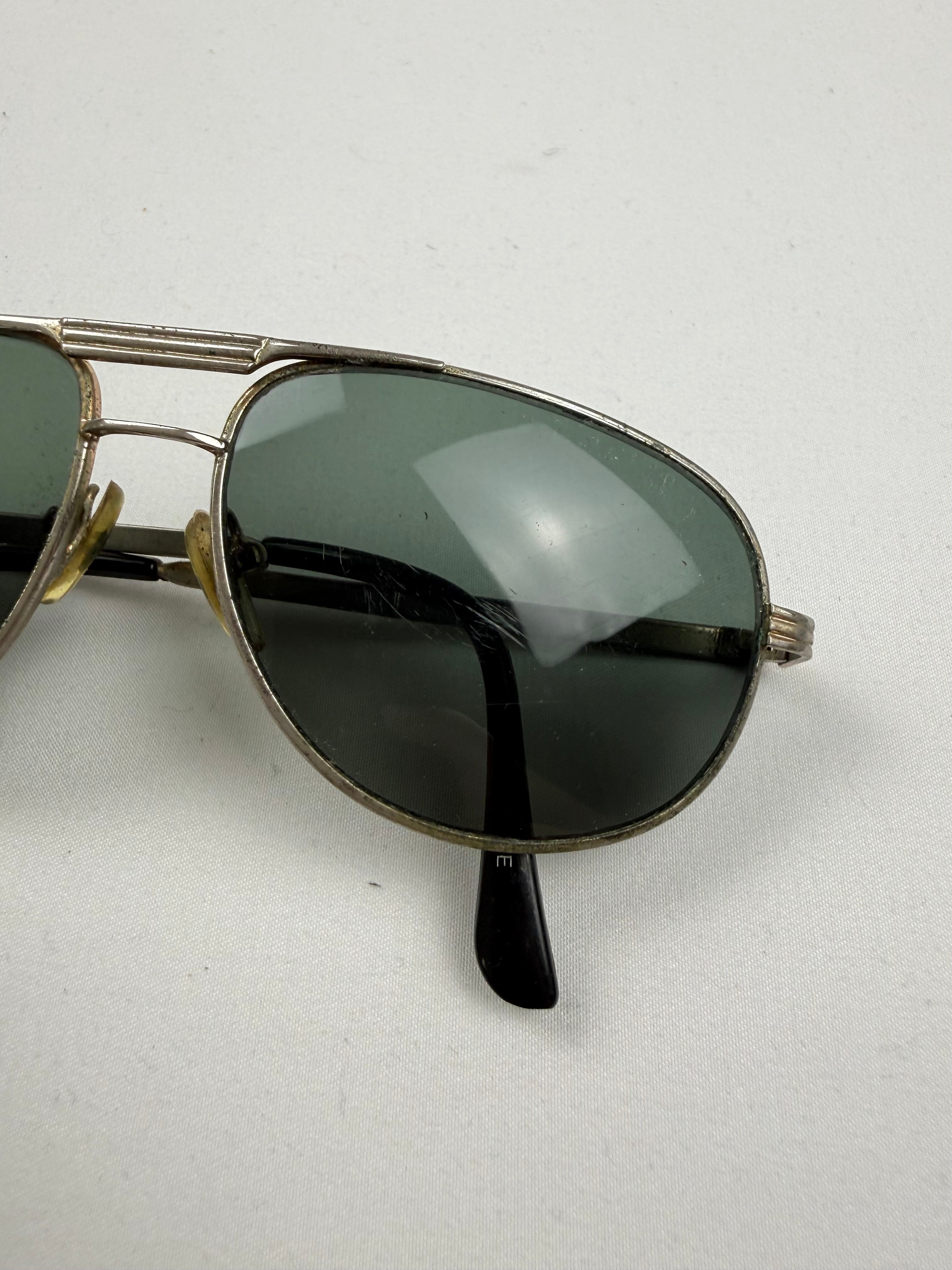 Black aviator sunglasses