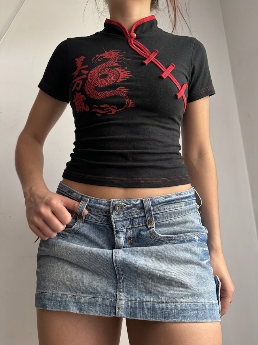 T-shirt noir en coton coupe ajustée (XS)