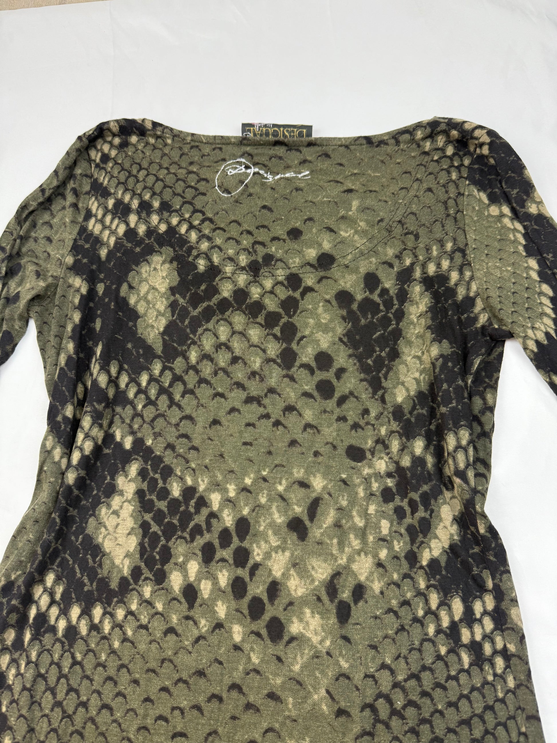 Khaki snake print long sleeves shirt (S/M)