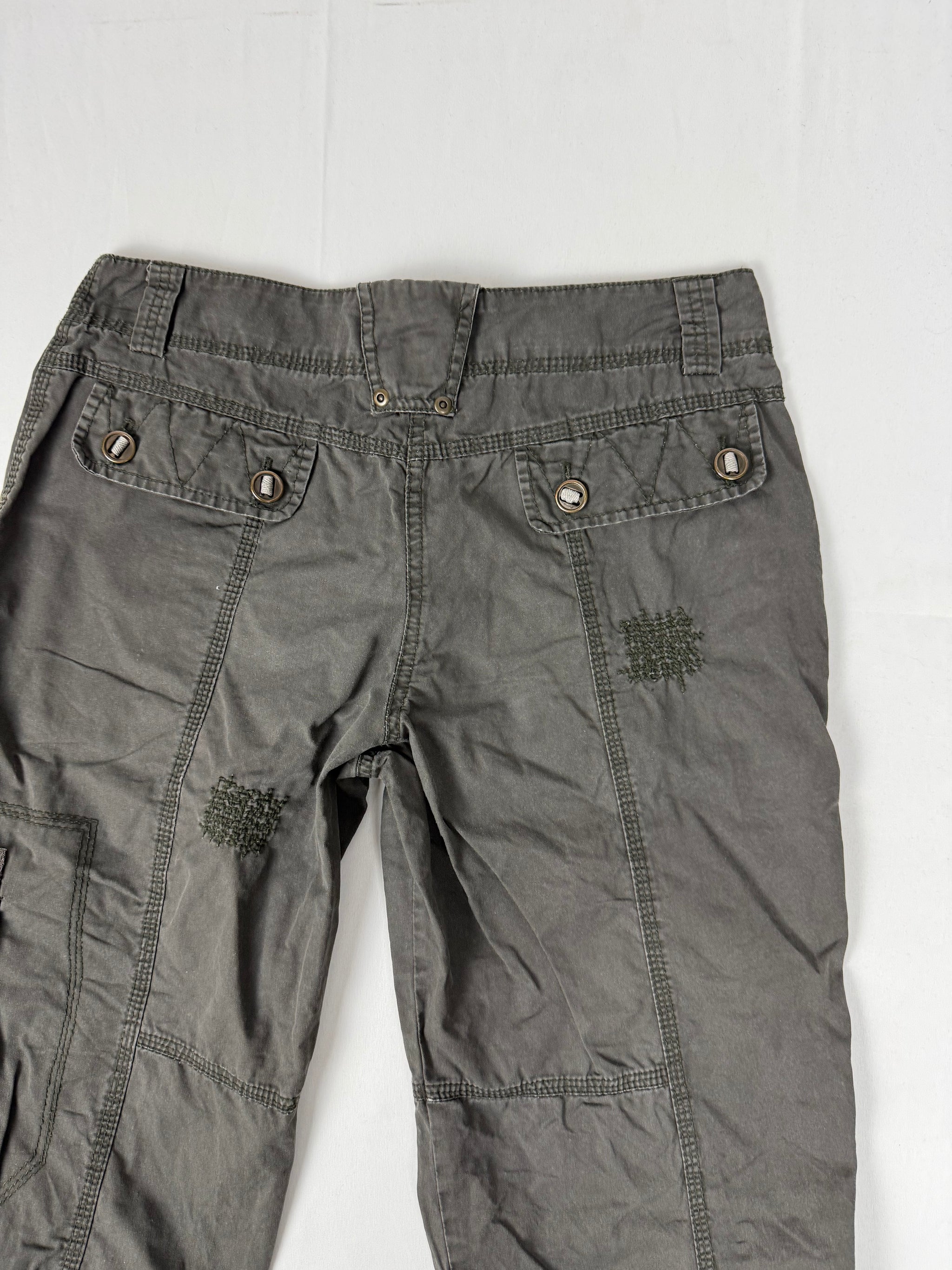 Khaki cotton low rise utility capri pants (S)