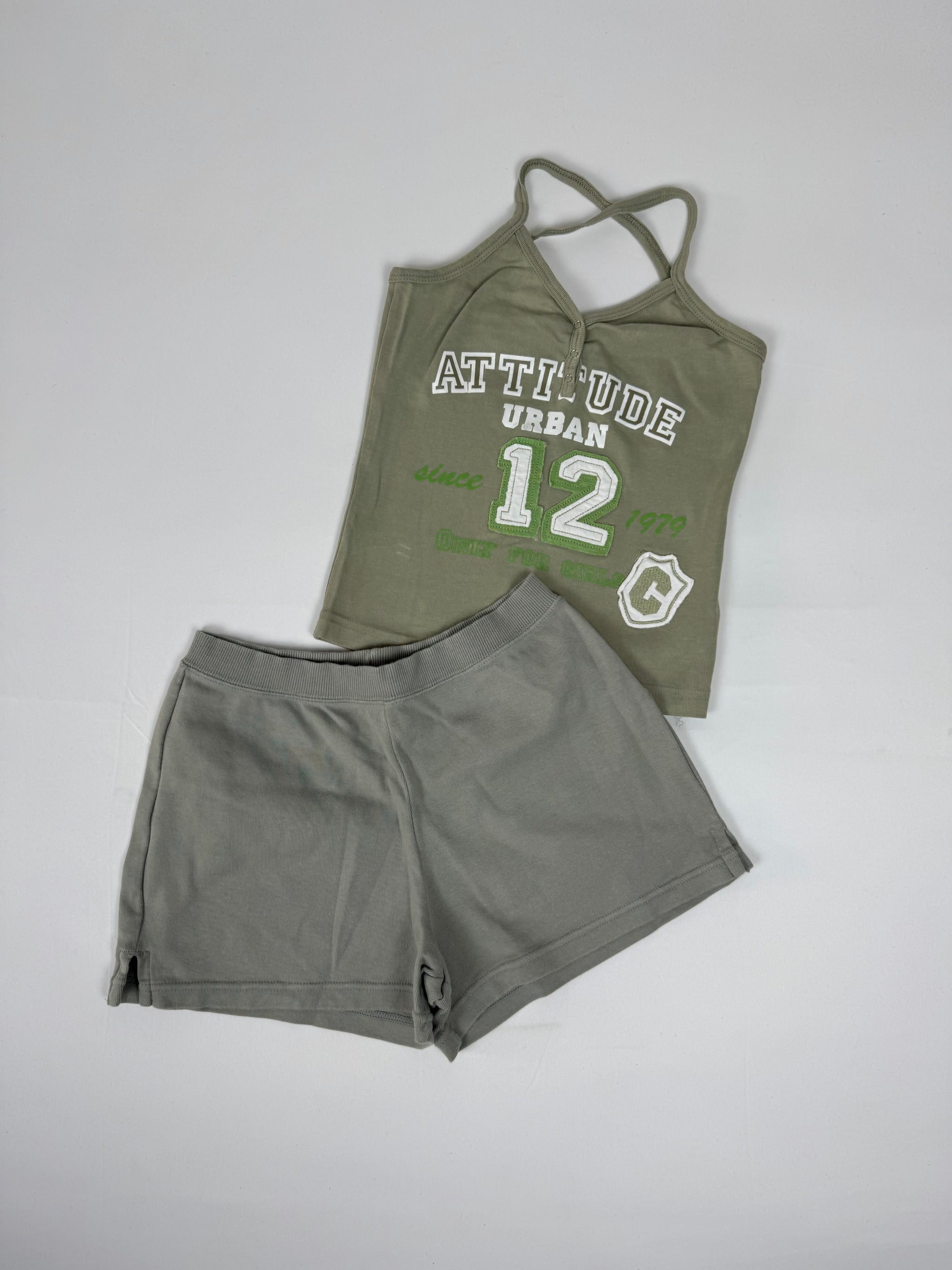 Khaki activewear graphic top (XS)