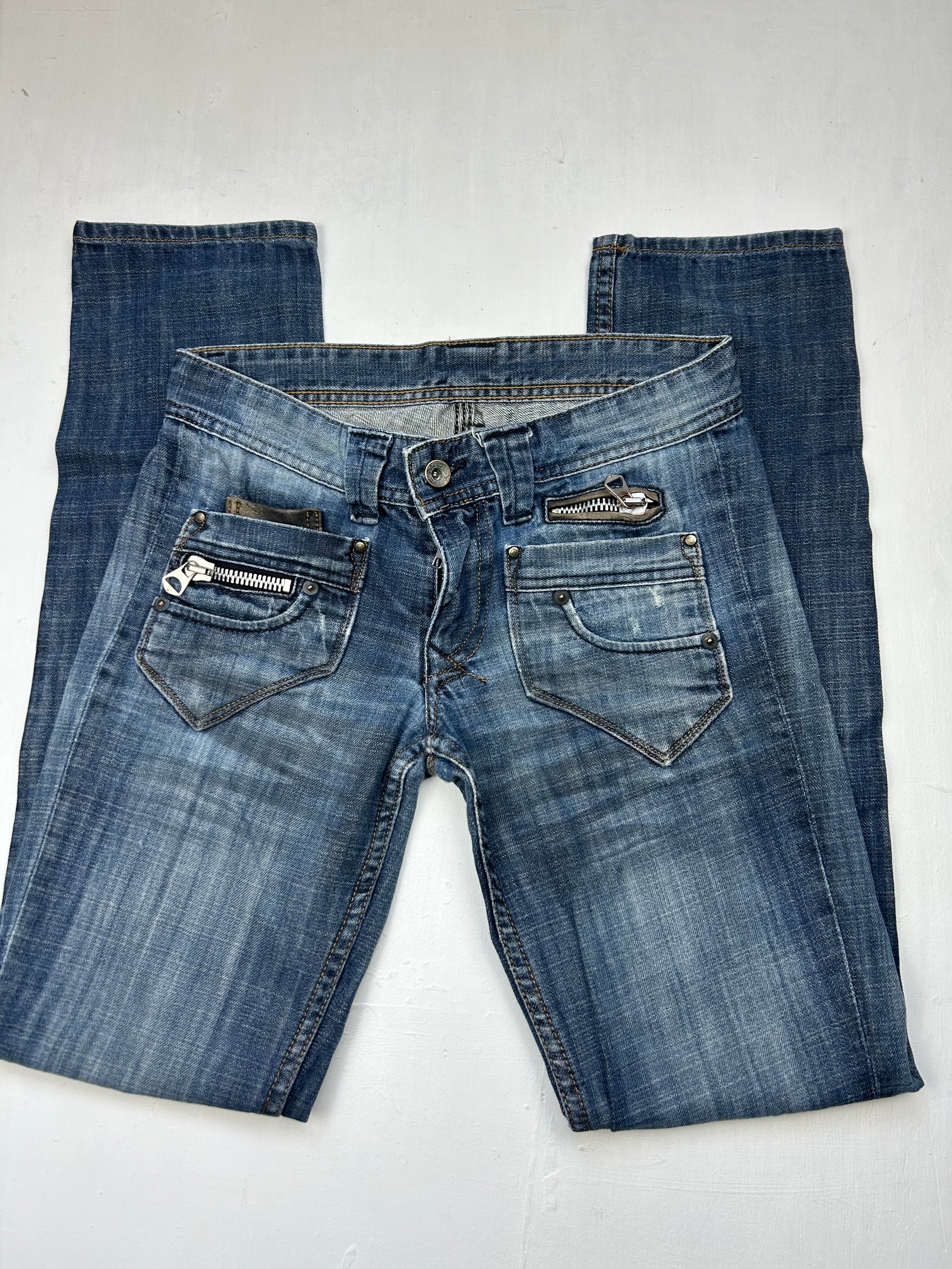 Blue denim low rise straight legs pants (XS)