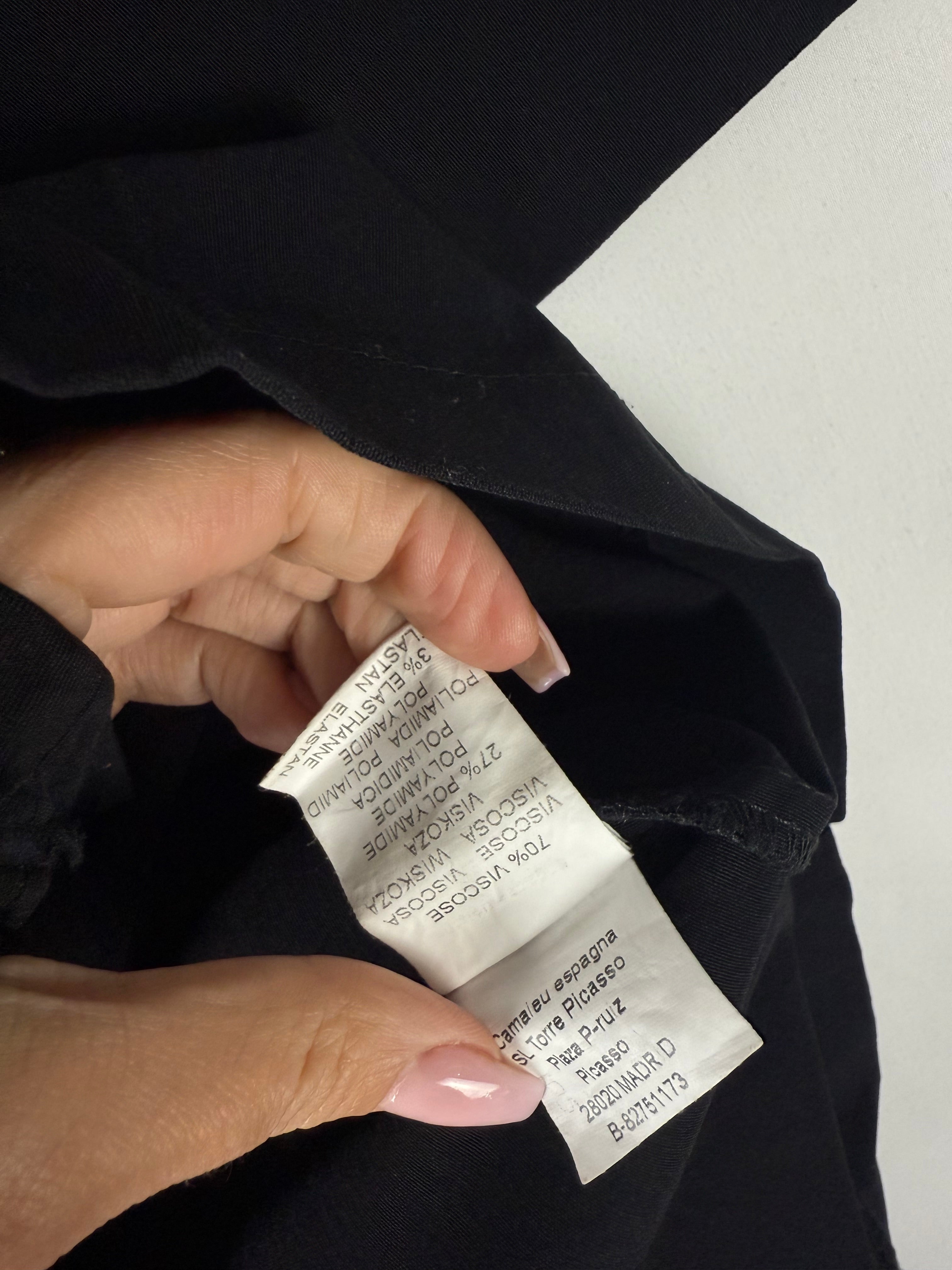 Black zip up tight fit office long sleeves dress (M)