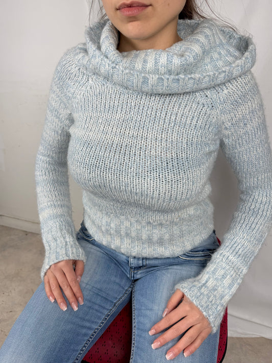 Baby blue turtleneck jumper (S)