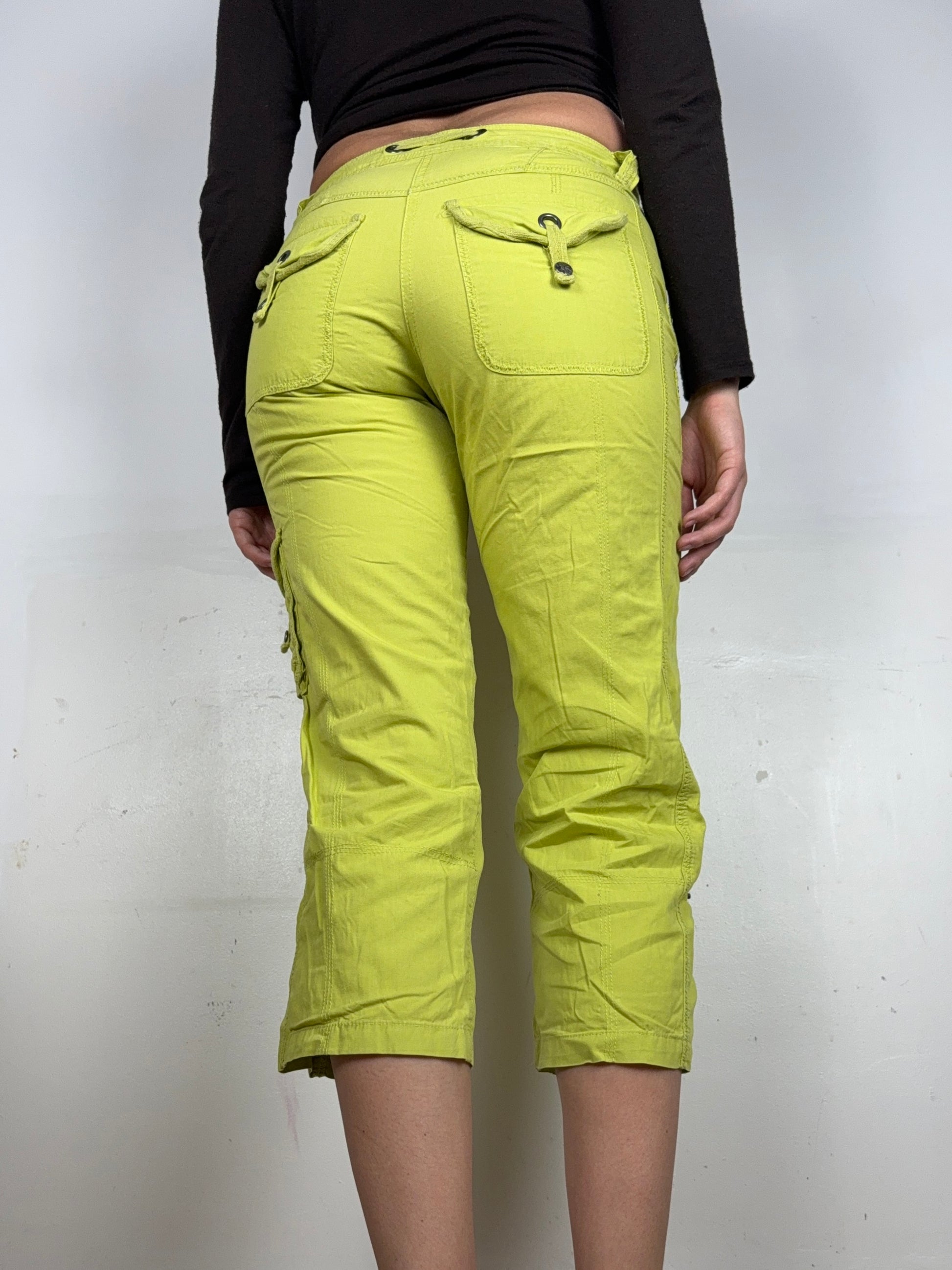 Green 100% cotton cargo low rise capri pants (S)