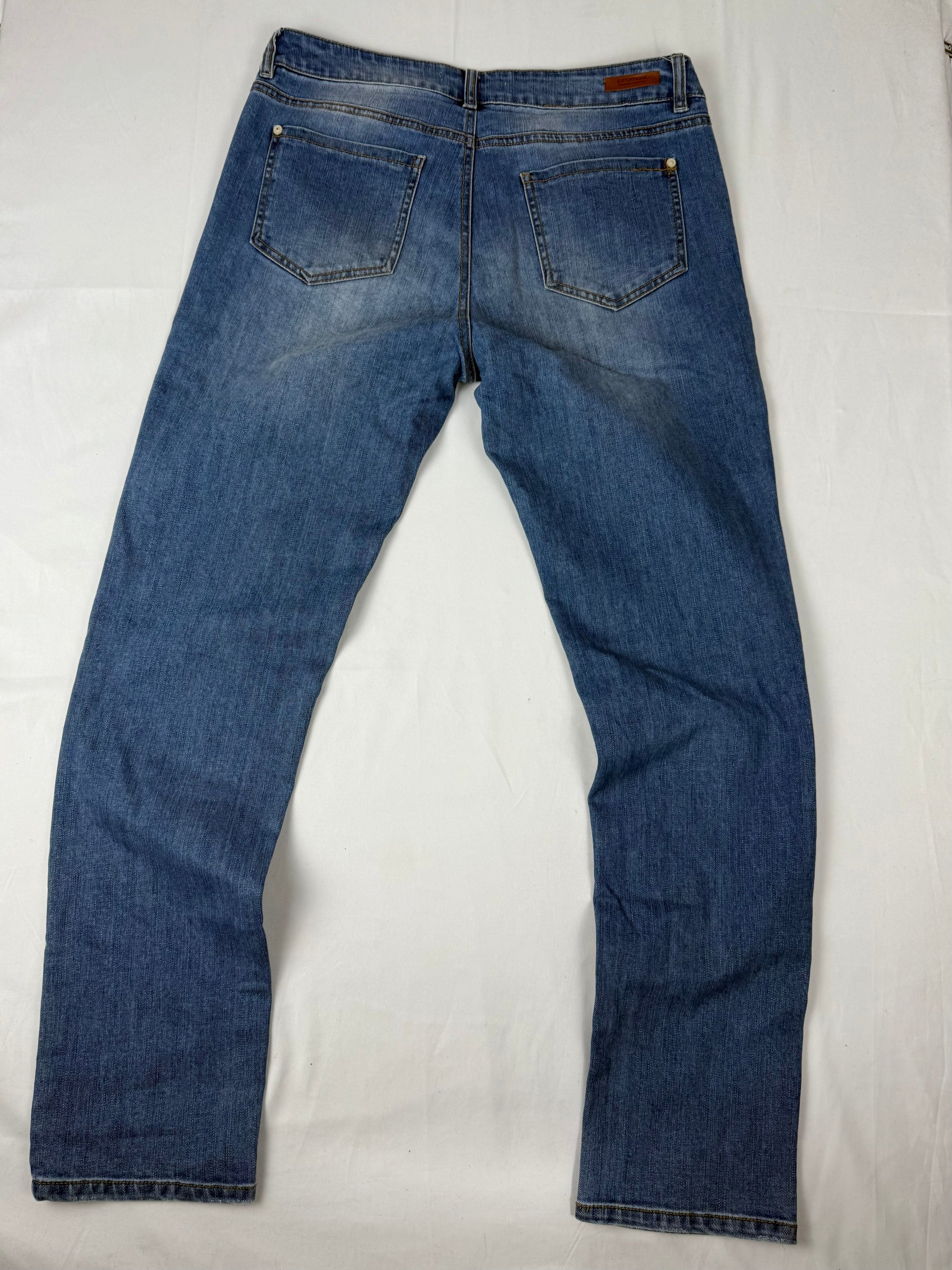 Blue low rise straight legs denim pants (M)