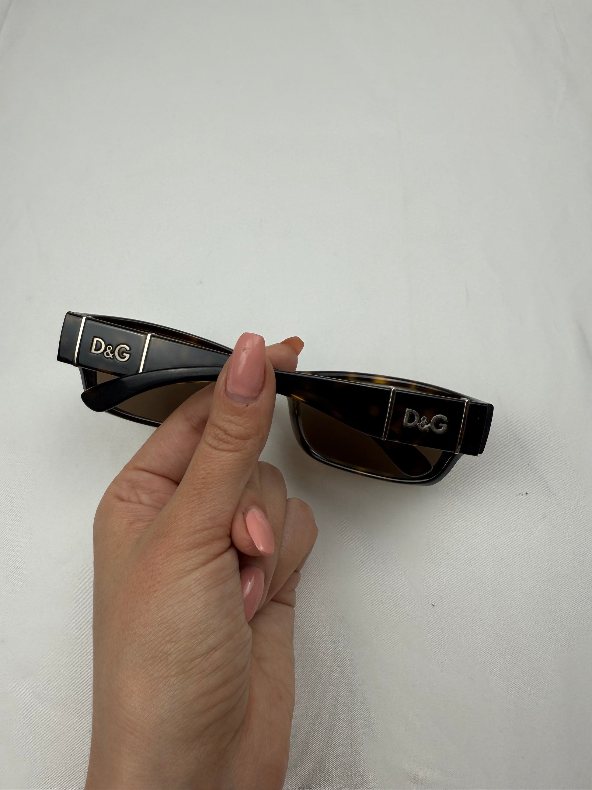 Brown 2000s logo sunglasses