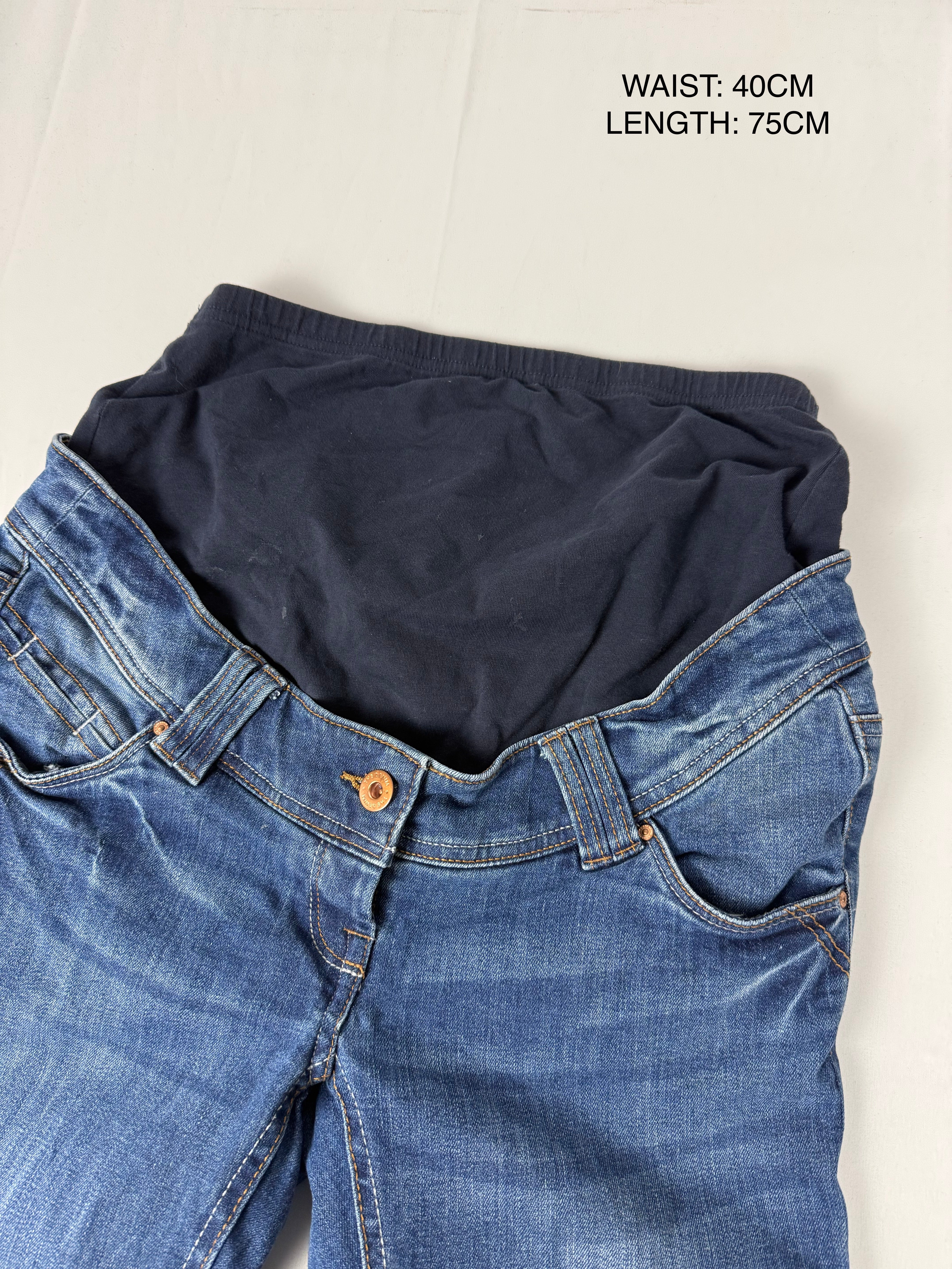 Blue denim low rise capri pants (S/M)