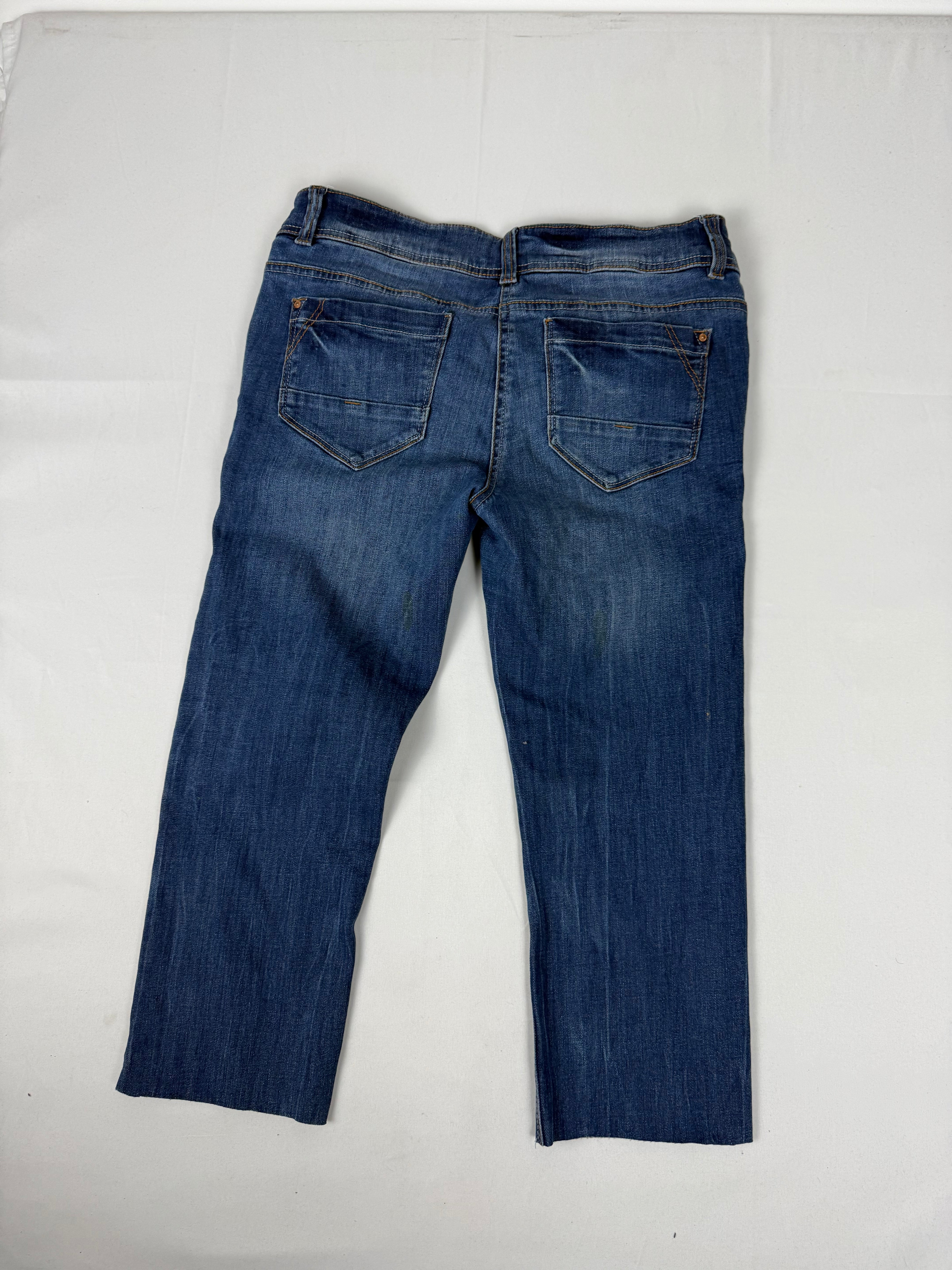 Blue denim low rise capri pants (S/M)