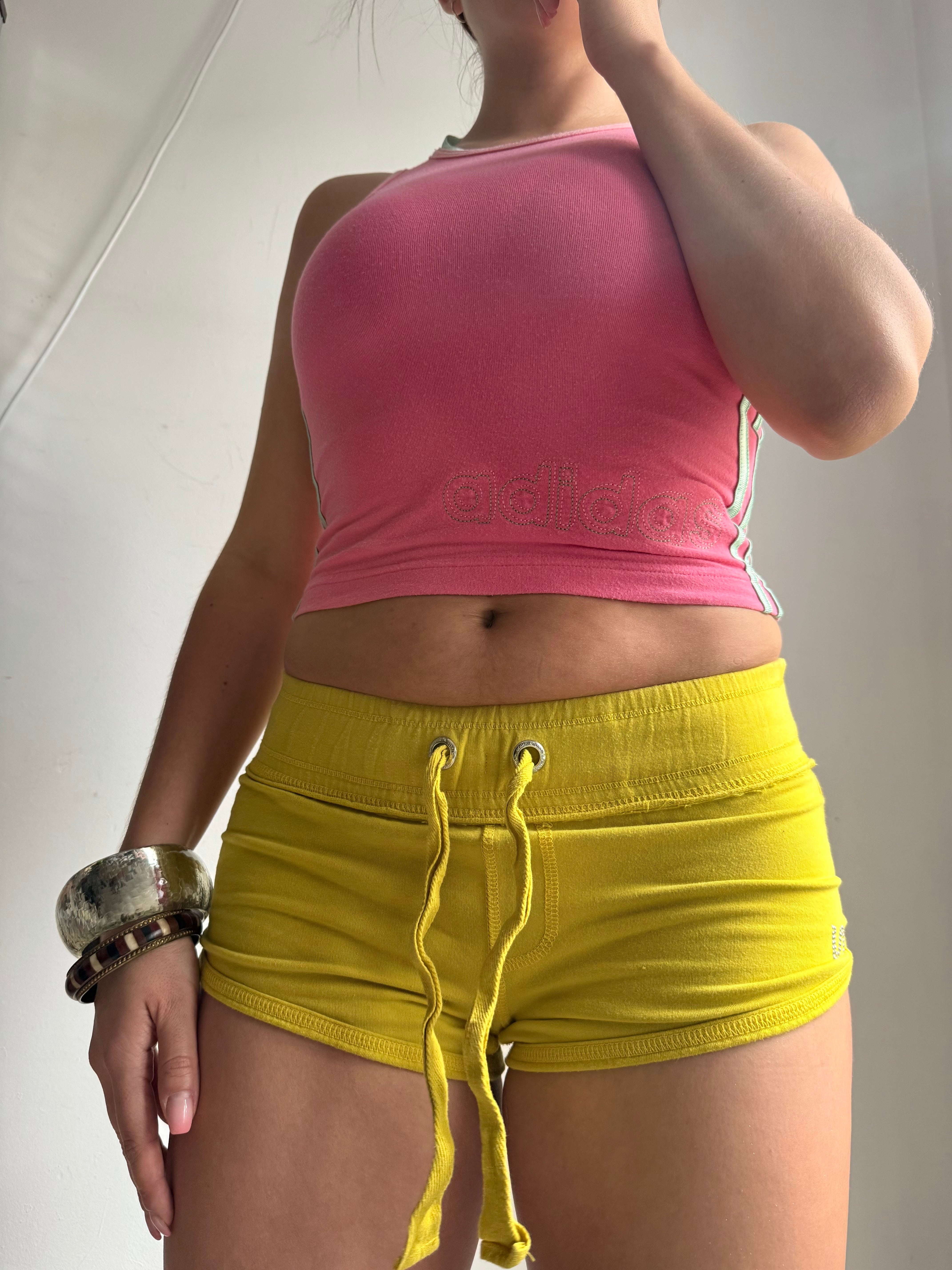 Yellow activewear cotton mini short (XS)