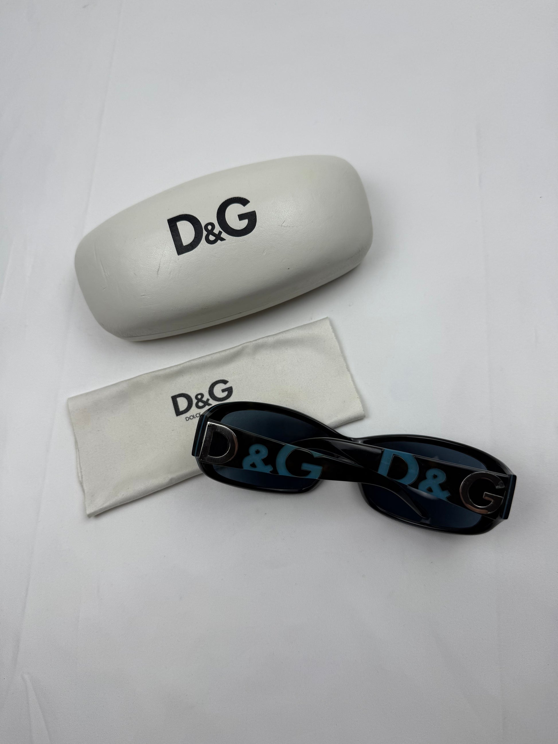 Black 2000s logo sunglasses