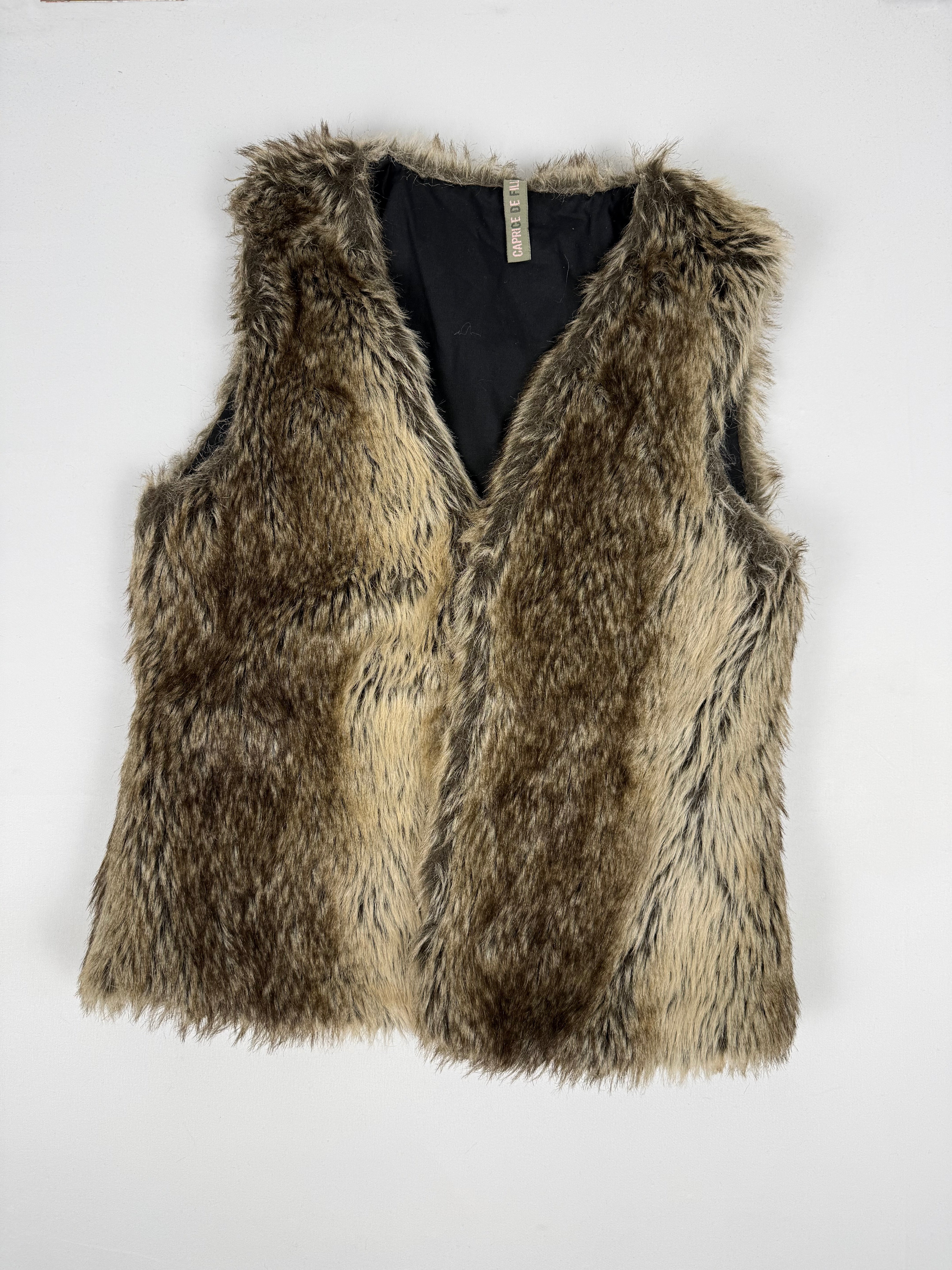 Beige faux fur sleeveless jacket (S)